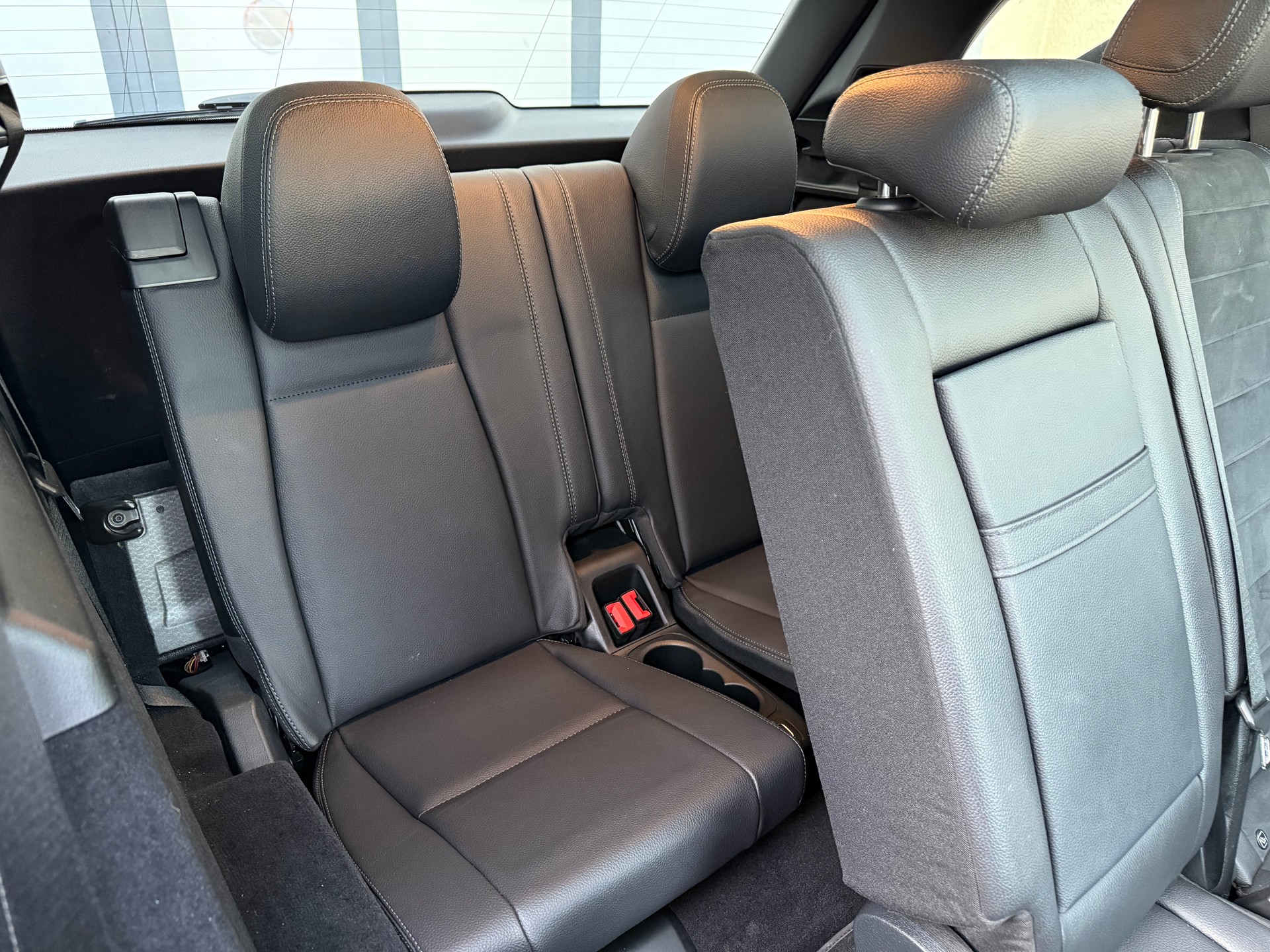 MERCEDES-BENZ GLE 400 d 4Matic AMG Line 9G-Tronic-image-13