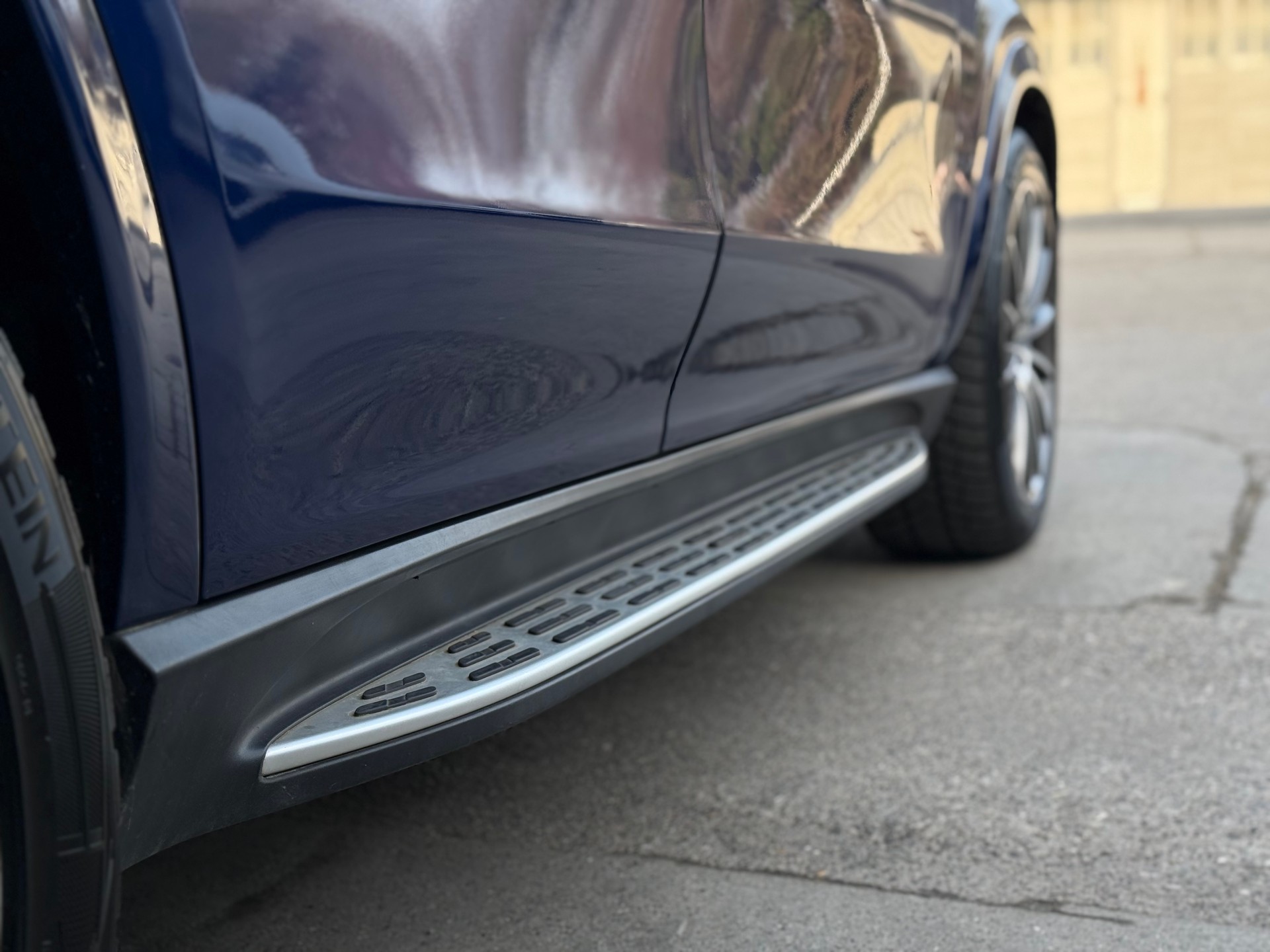 MERCEDES-BENZ GLE 400 d 4Matic AMG Line 9G-Tronic-image-29