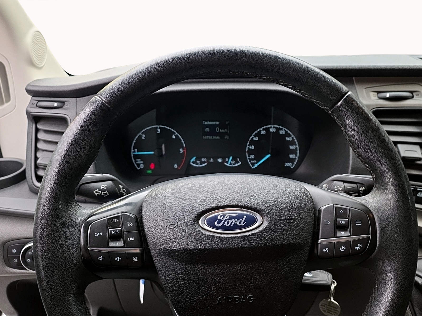 FORD Transit Van 350 L2 Limited 2.0 TDCi 130 HEV1 FWD-image-13