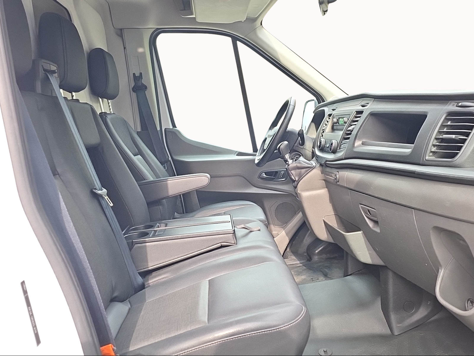 FORD Transit Van 350 L2 Limited 2.0 TDCi 130 HEV1 FWD-image-14