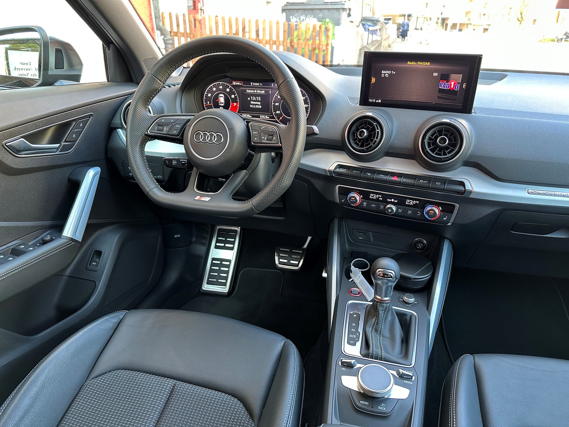 AUDI SQ2 TFSI quattro S-tronic-image-11