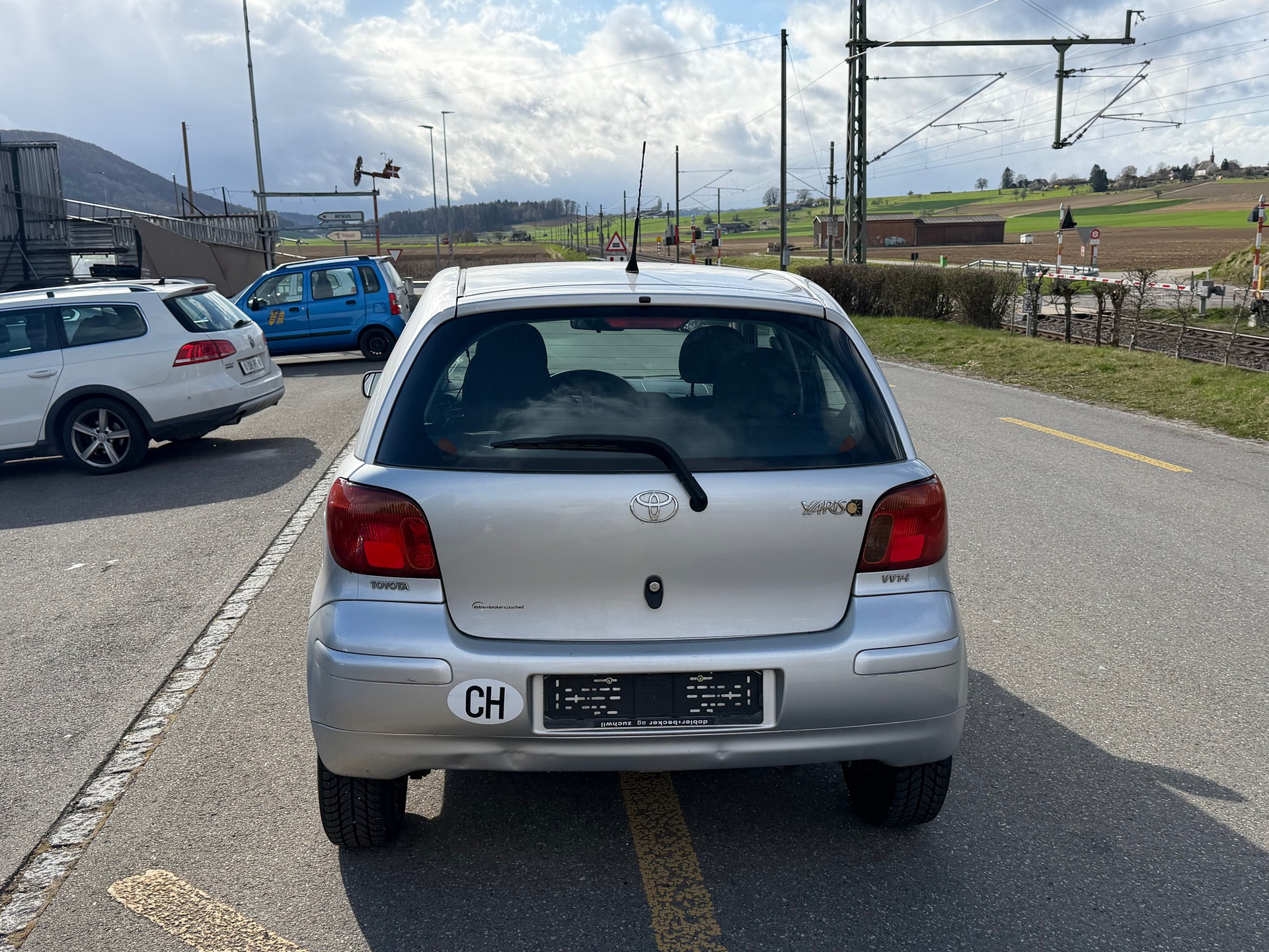 TOYOTA Yaris 1.3 Linea Sol-image-5