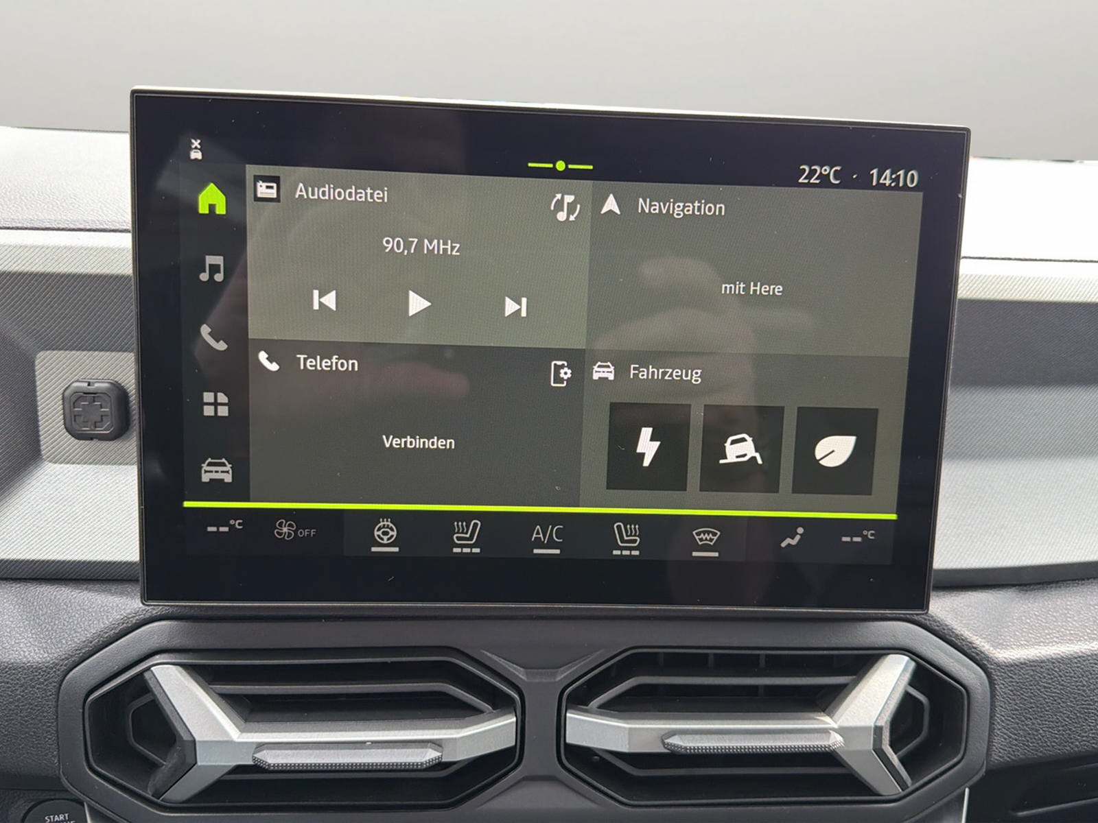 DACIA Bigster 1.8 Hybrid Journey-image-9