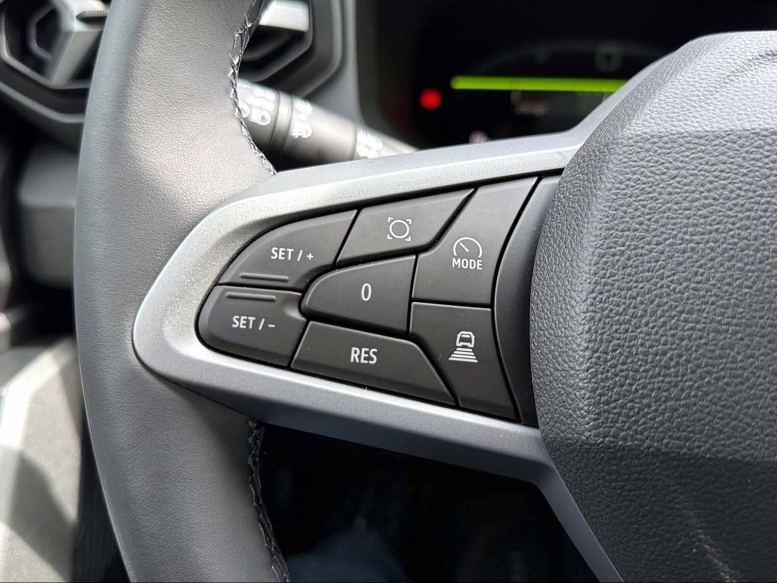 DACIA Bigster 1.8 Hybrid Journey-image-13