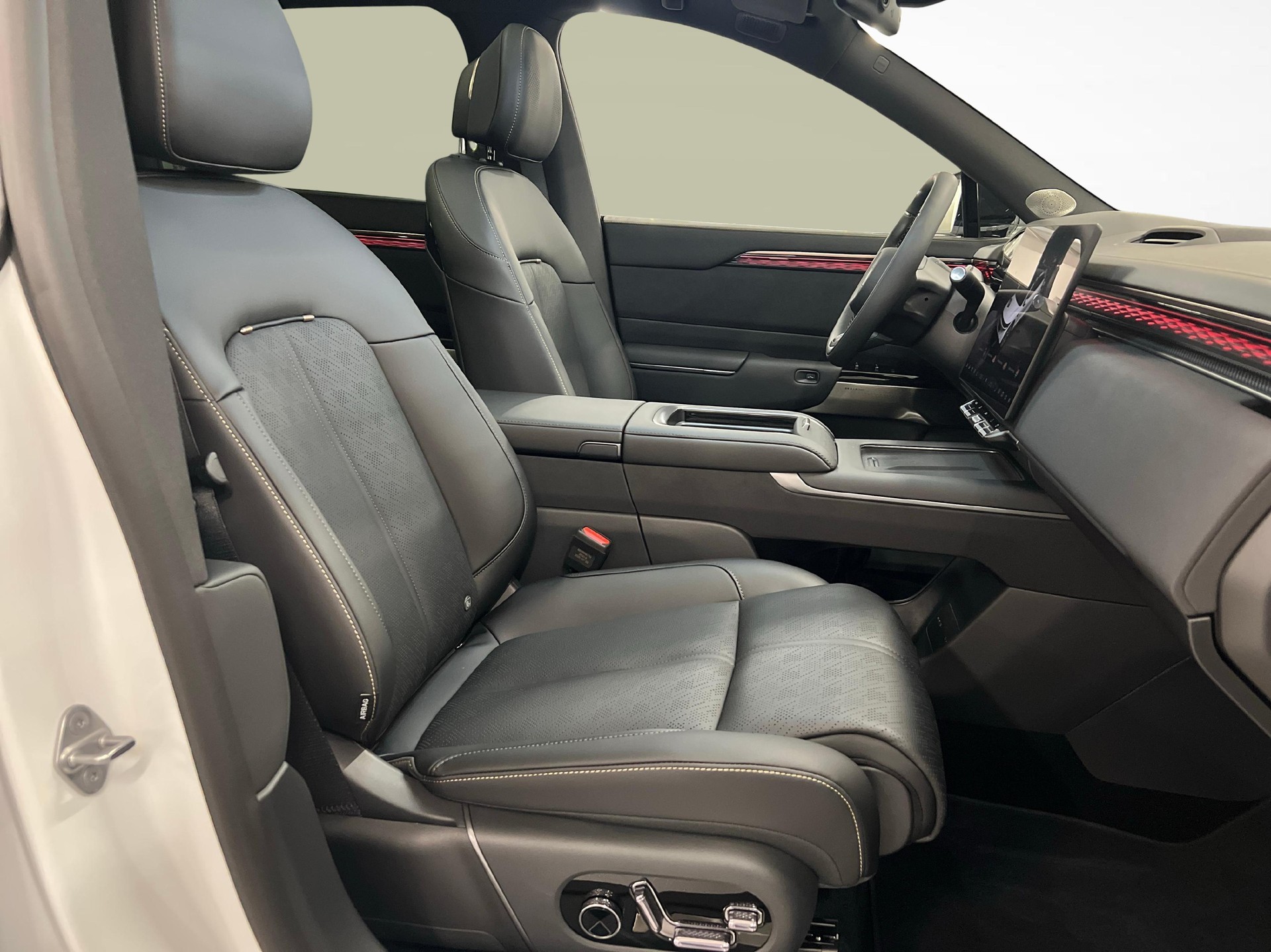 ZEEKR 7X Privilege AWD-image-9
