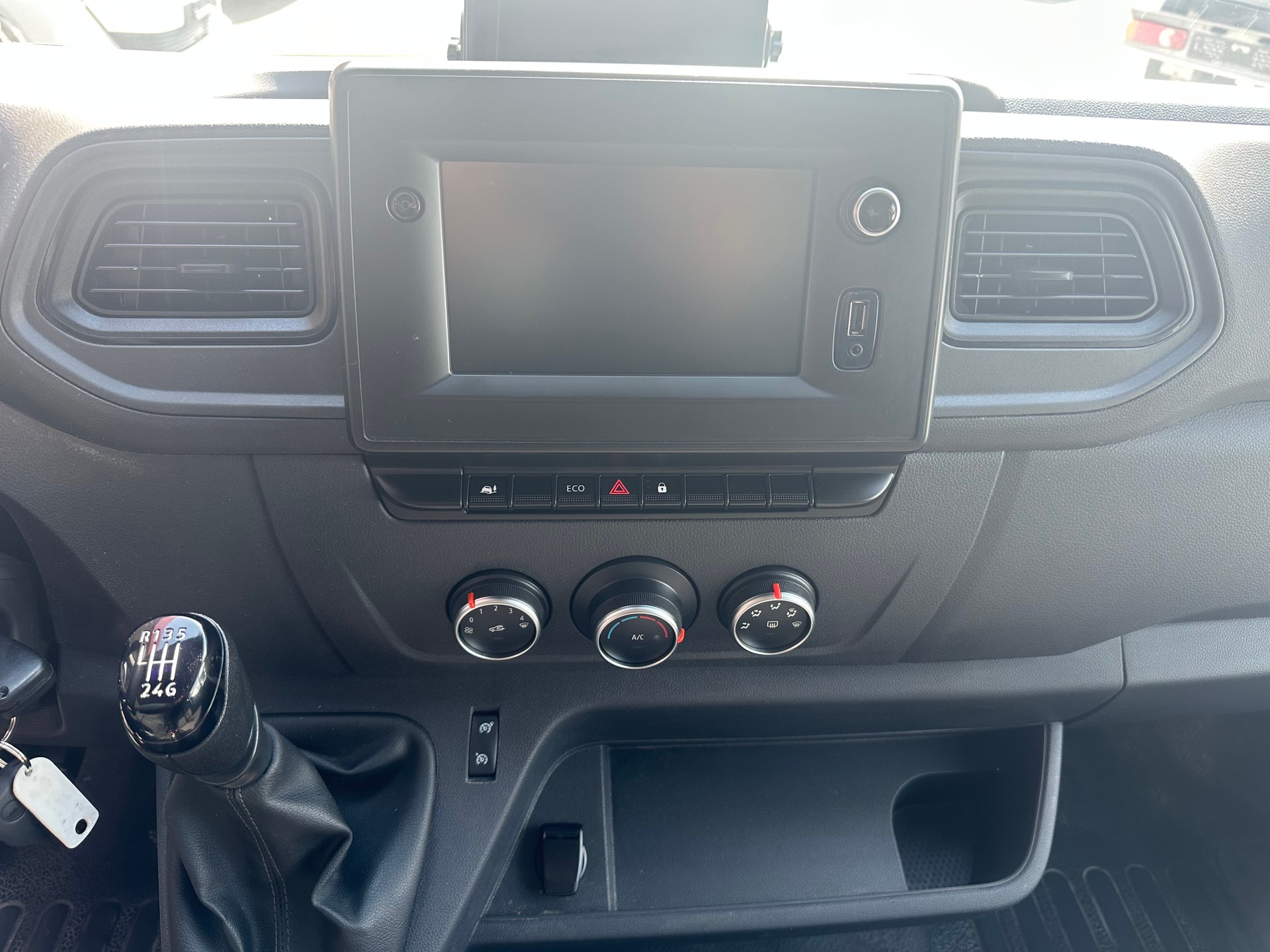 RENAULT Master T35 dCi135 L3-image-6