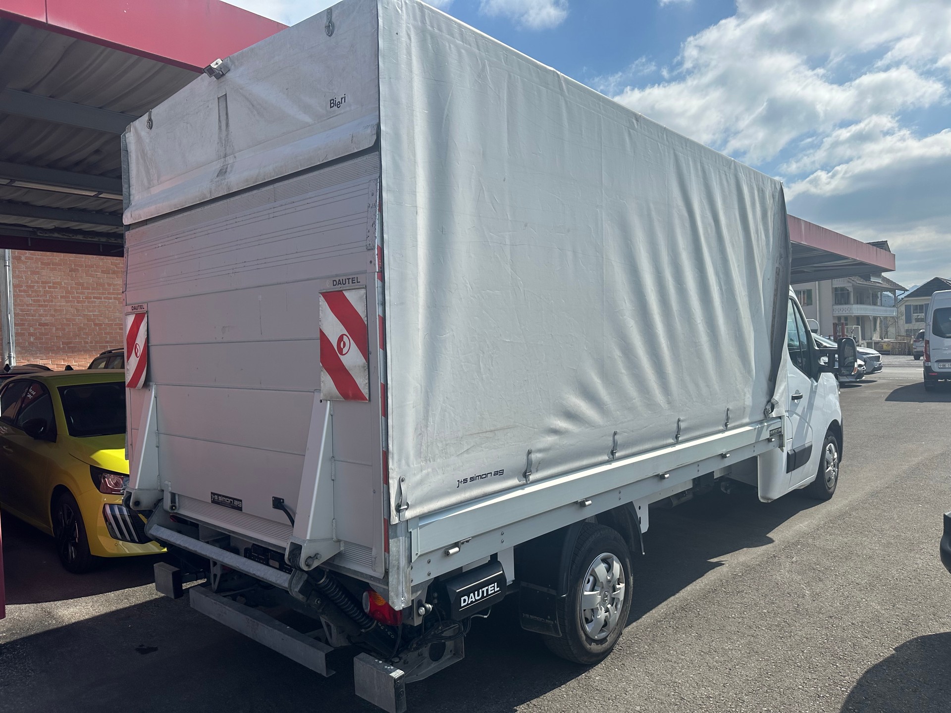 RENAULT Master T35 dCi135 L3-image-1