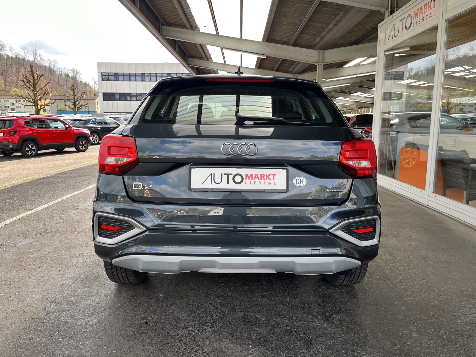 AUDI Q2 40 TFSI advanced quattro S-tronic-image-3