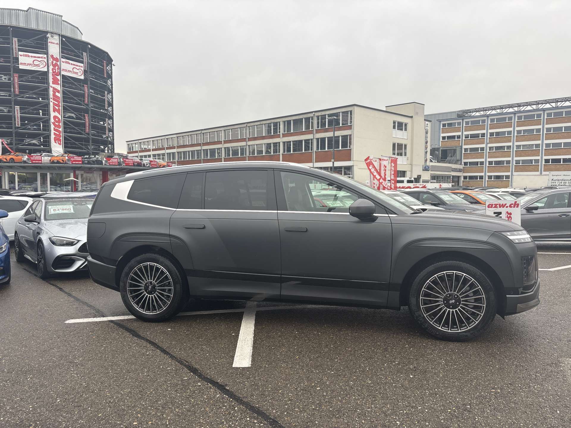 HYUNDAI Ioniq 9 110kWh Luxury Caligraphy 7-Plätzer 4WD Automat 428PS-image-12