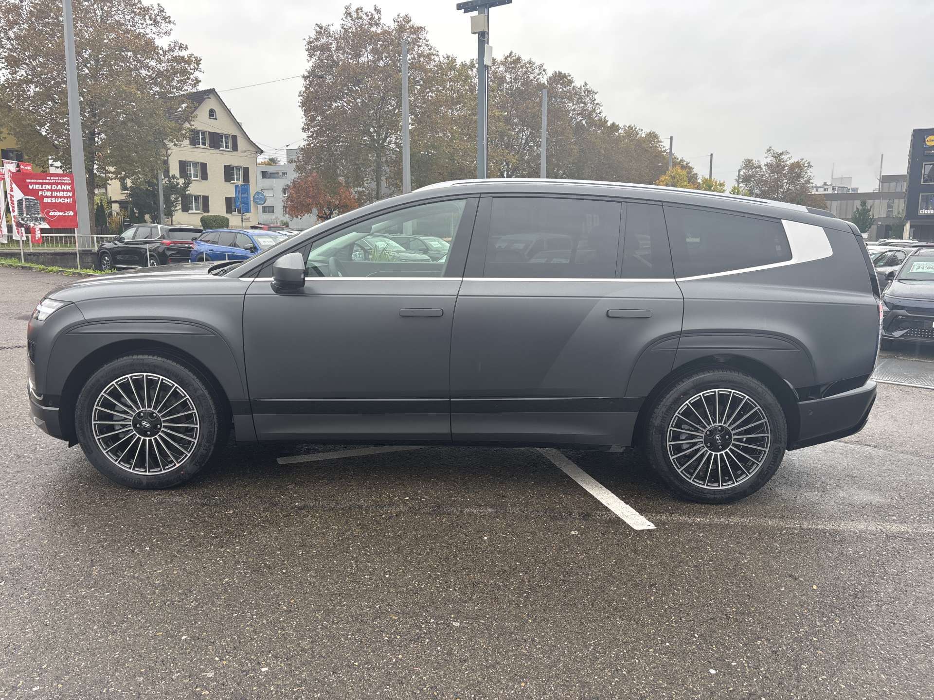 HYUNDAI Ioniq 9 110kWh Luxury Caligraphy 7-Plätzer 4WD Automat 428PS-image-10