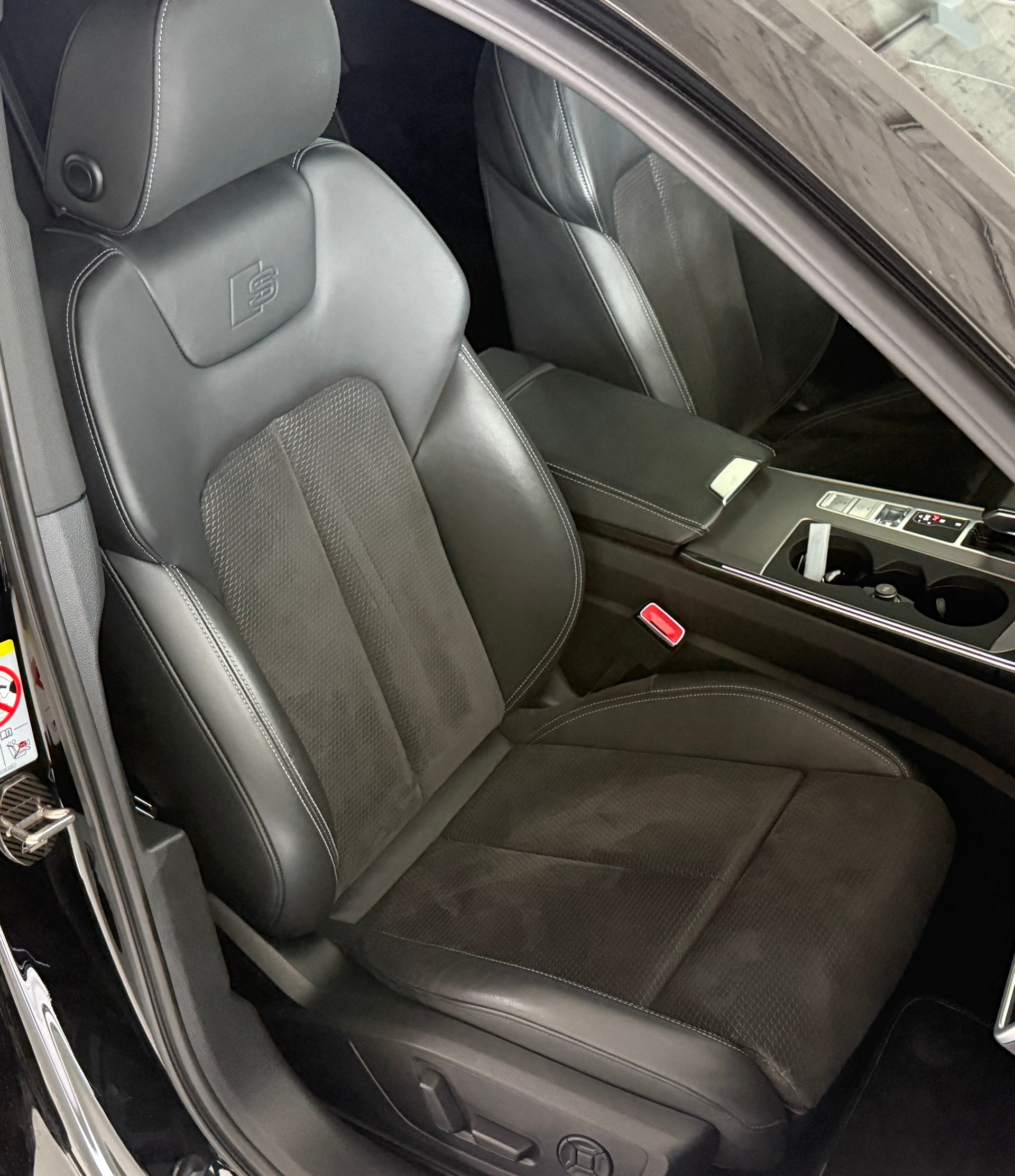 AUDI S6 Avant 3.0 TDI quattro tiptronic ***Panoramadach***Distanzregler***Anhängerkupplung***Apple/Android carplay***-image-40