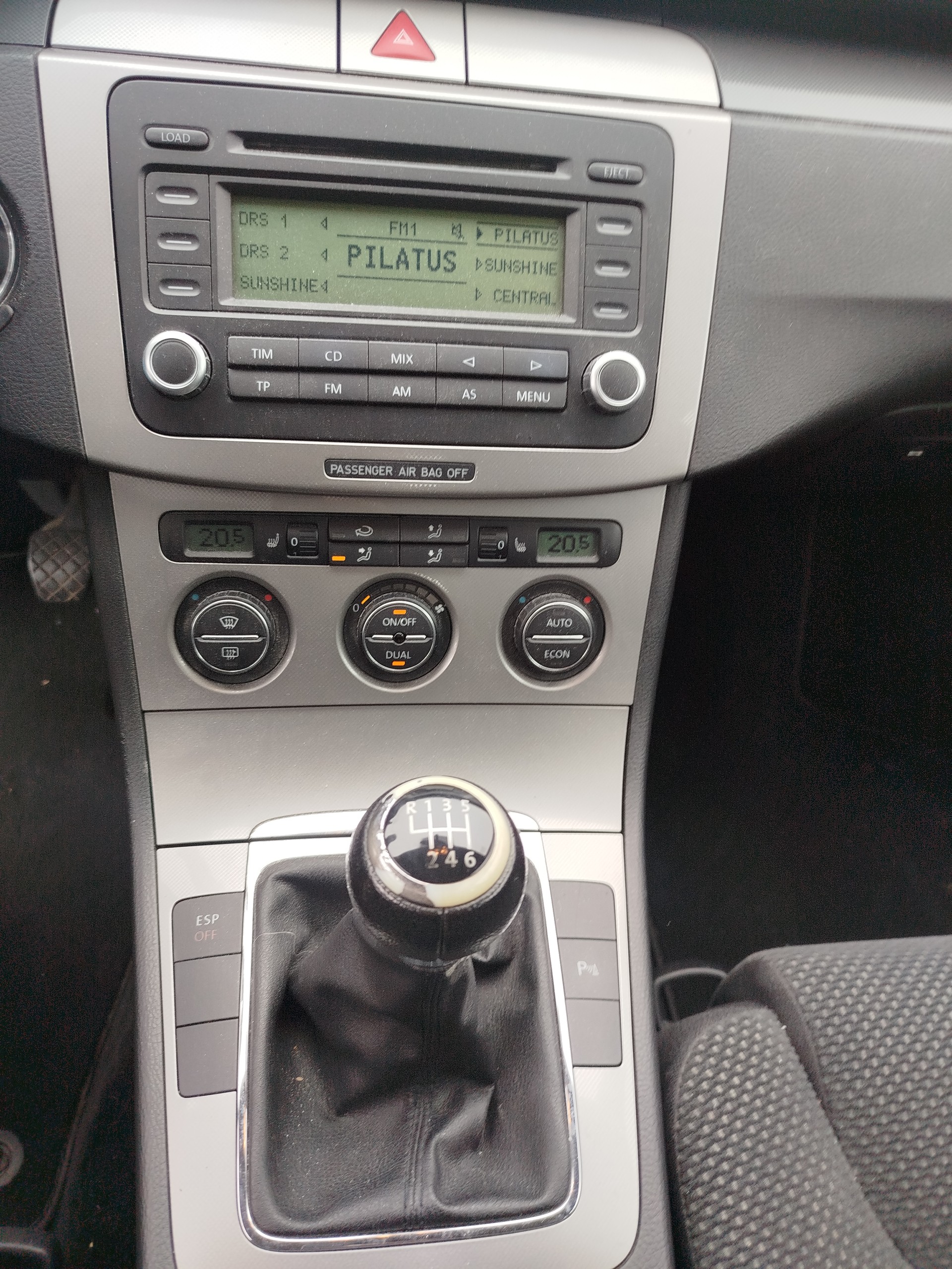 VW Passat Variant 2.0 FSI Sportline-image-12