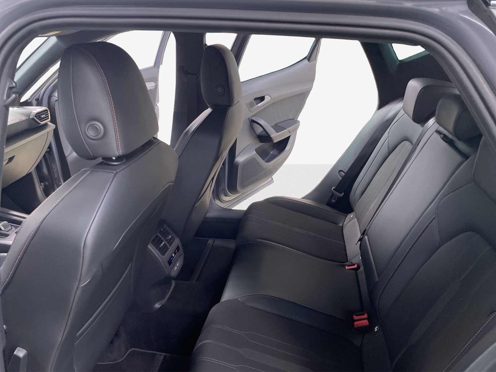 CUPRA Formentor 1.5 TSI Inicio DSG-image-11