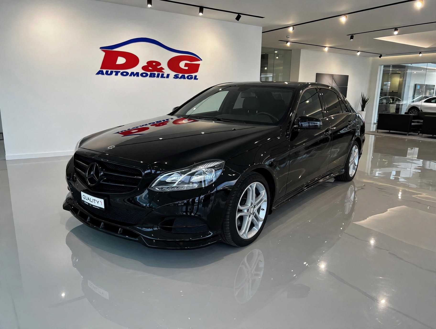 MERCEDES-BENZ E 250 BlueTEC Avantgarde 4Matic 7G-Tronic-image-3