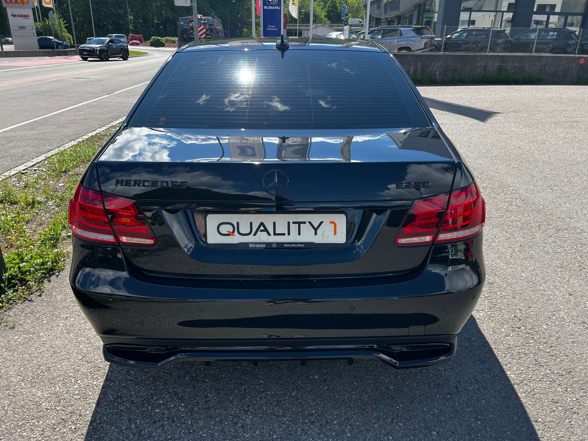 MERCEDES-BENZ E 250 BlueTEC Avantgarde 4Matic 7G-Tronic-image-5