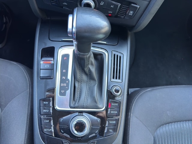 AUDI A4 Avant 1.8 TFSI multitronic-image-17