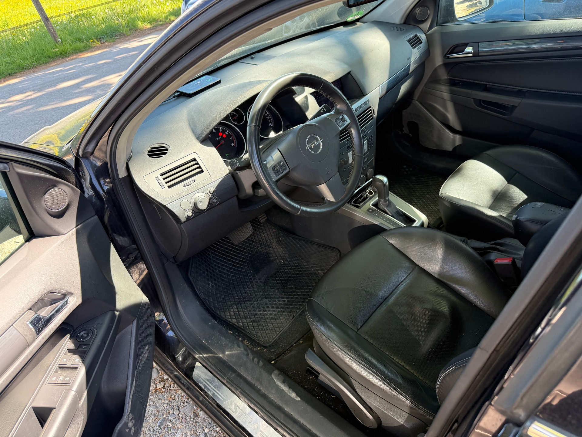 OPEL Astra 1.8i 16V Cosmo-image-7