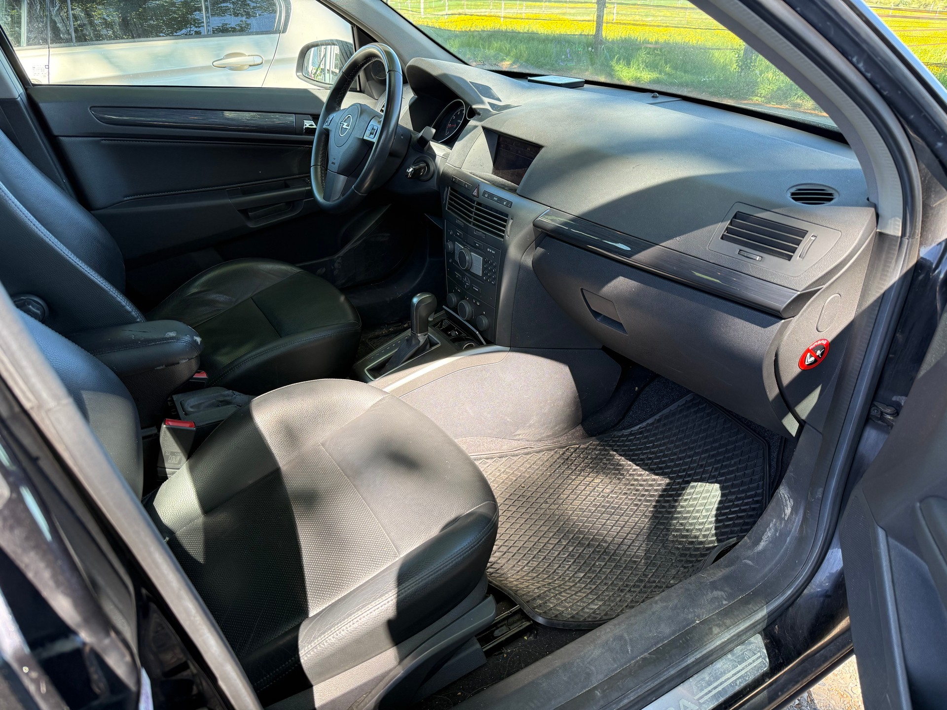OPEL Astra 1.8i 16V Cosmo-image-6