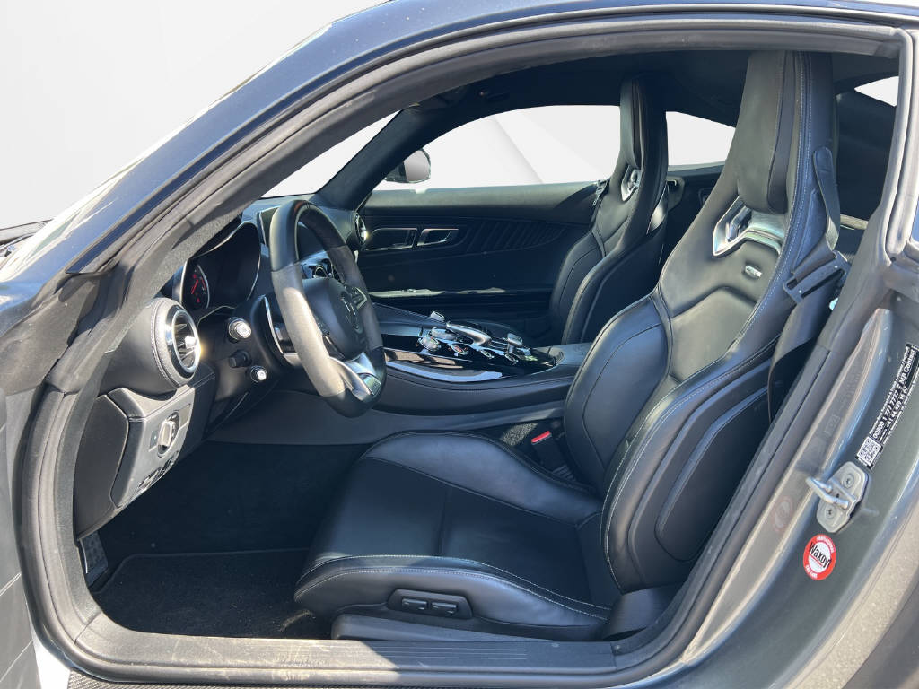 MERCEDES-BENZ AMG GT S Speedshift DCT-image-4