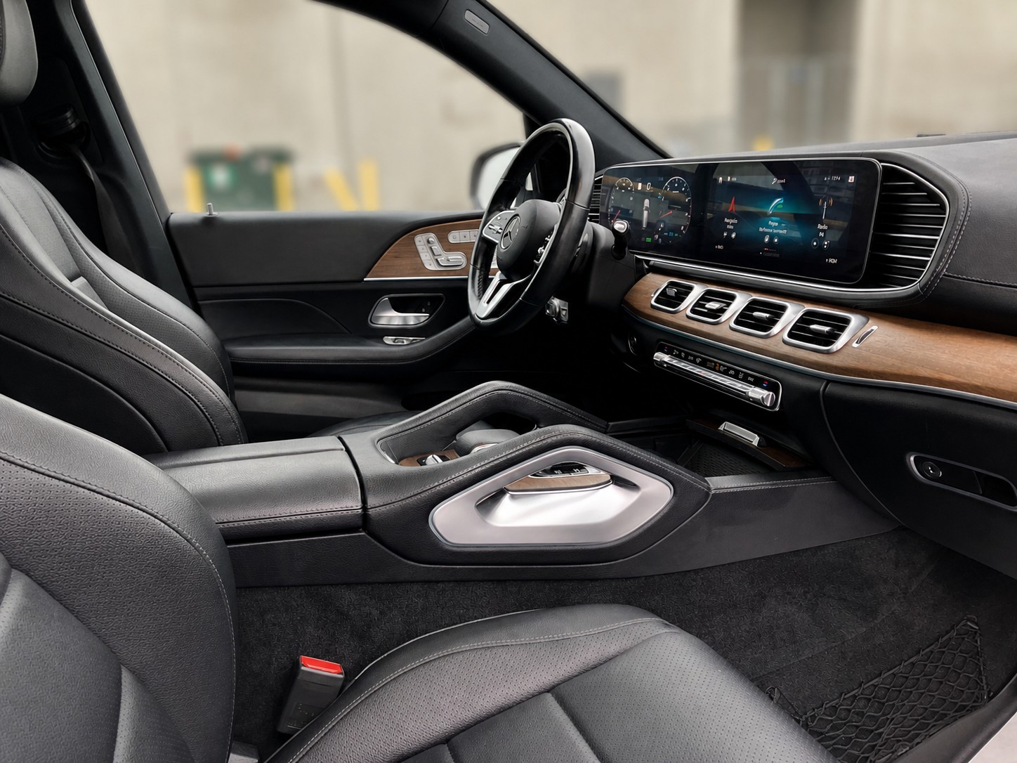 MERCEDES-BENZ GLS 450 AMG Line 4matic-image-15