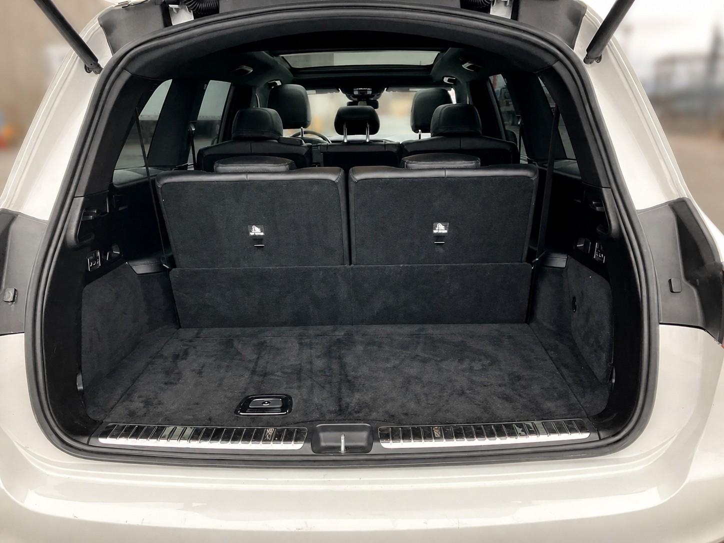 MERCEDES-BENZ GLS 450 AMG Line 4matic-image-6