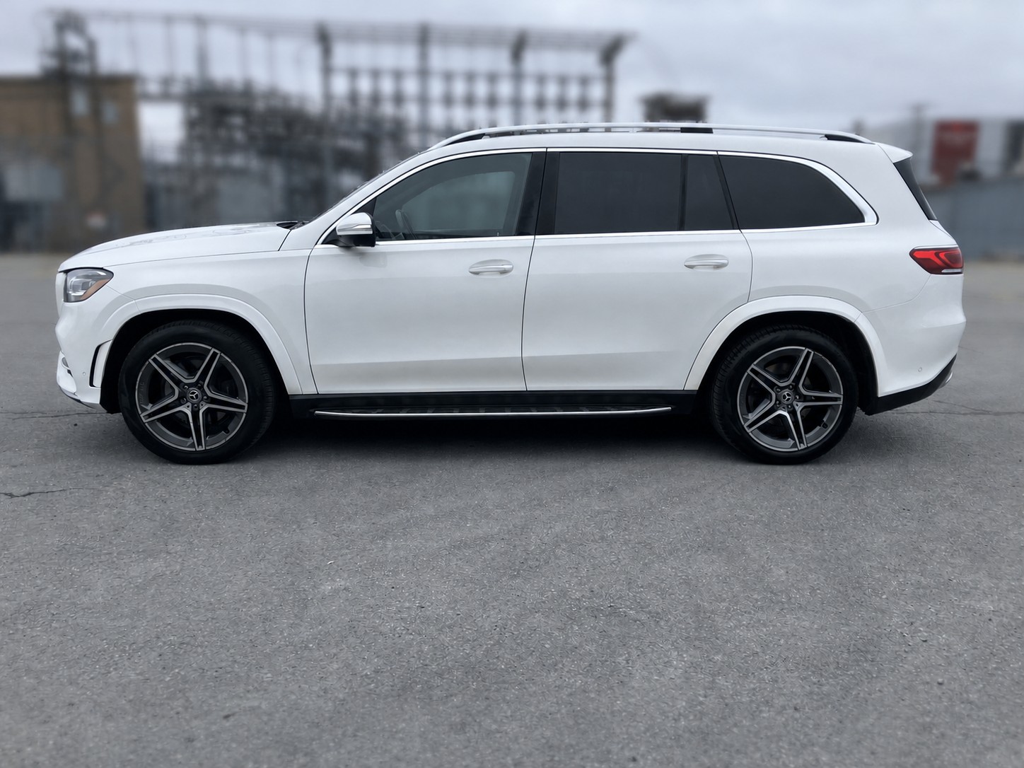 MERCEDES-BENZ GLS 450 AMG Line 4matic-image-2