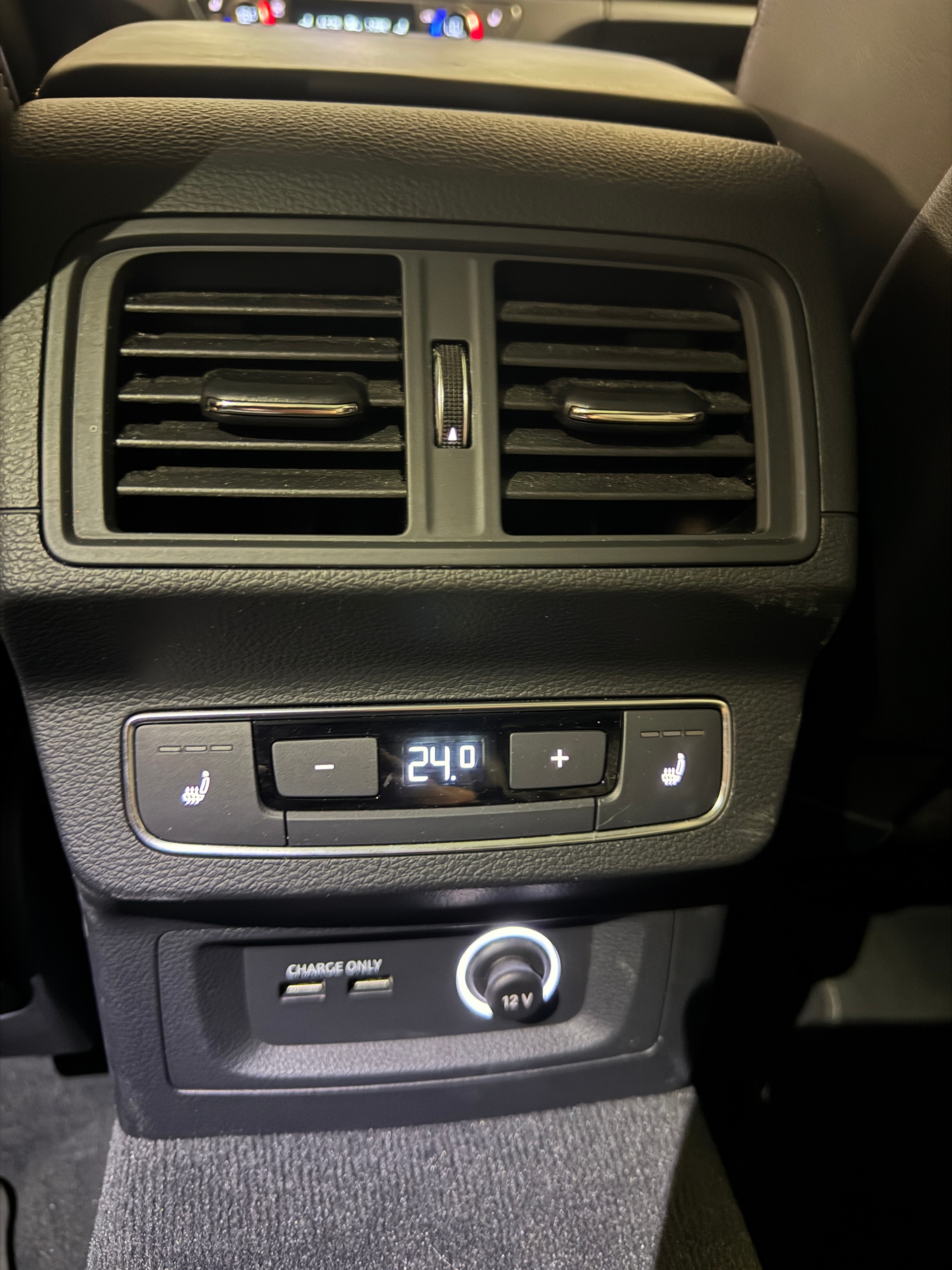 AUDI 3.0 V6 TDI quattro T-Tronic-image-15
