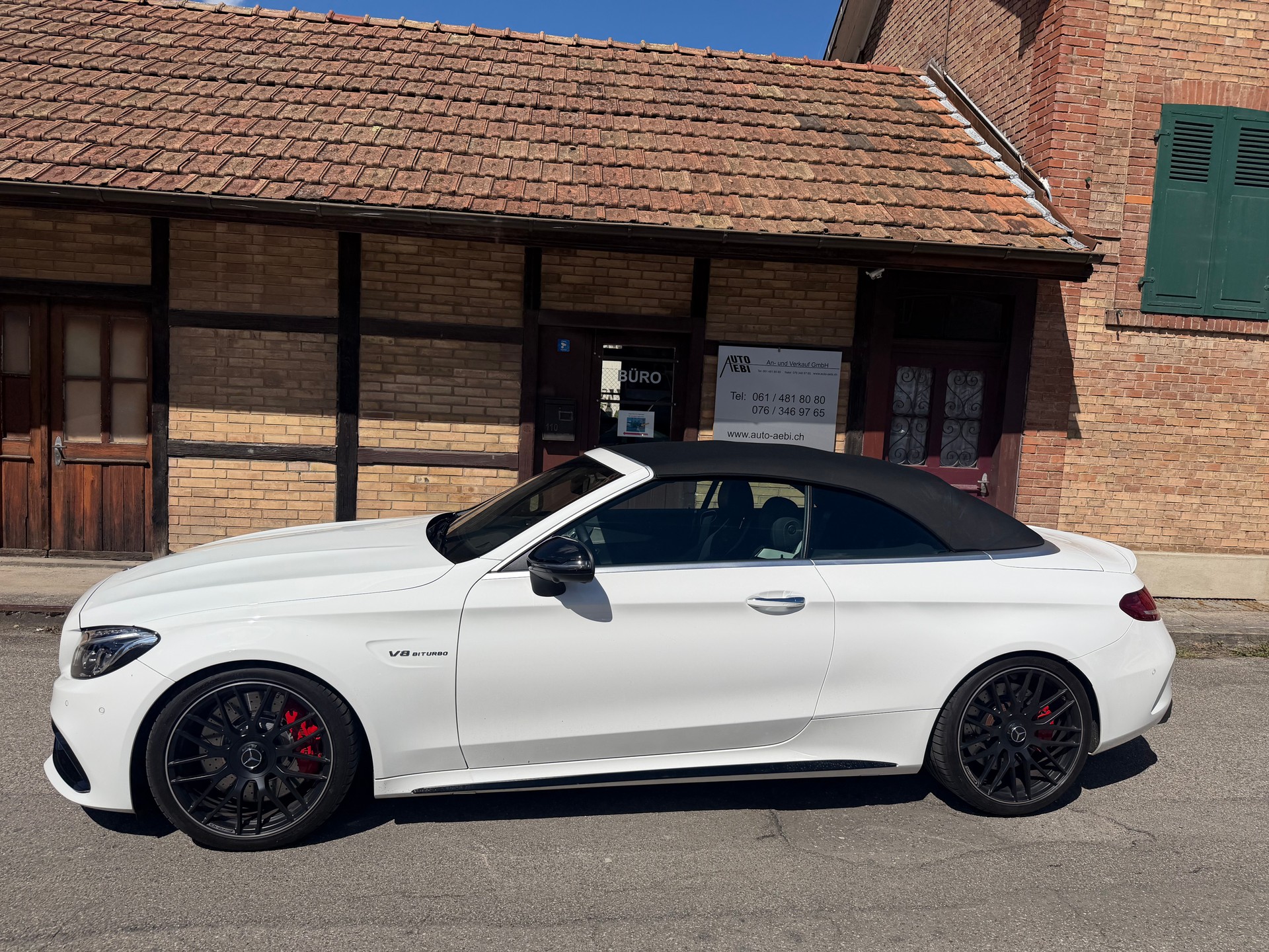 MERCEDES-BENZ C 63 S Cabriolet AMG Speedshift-image-9