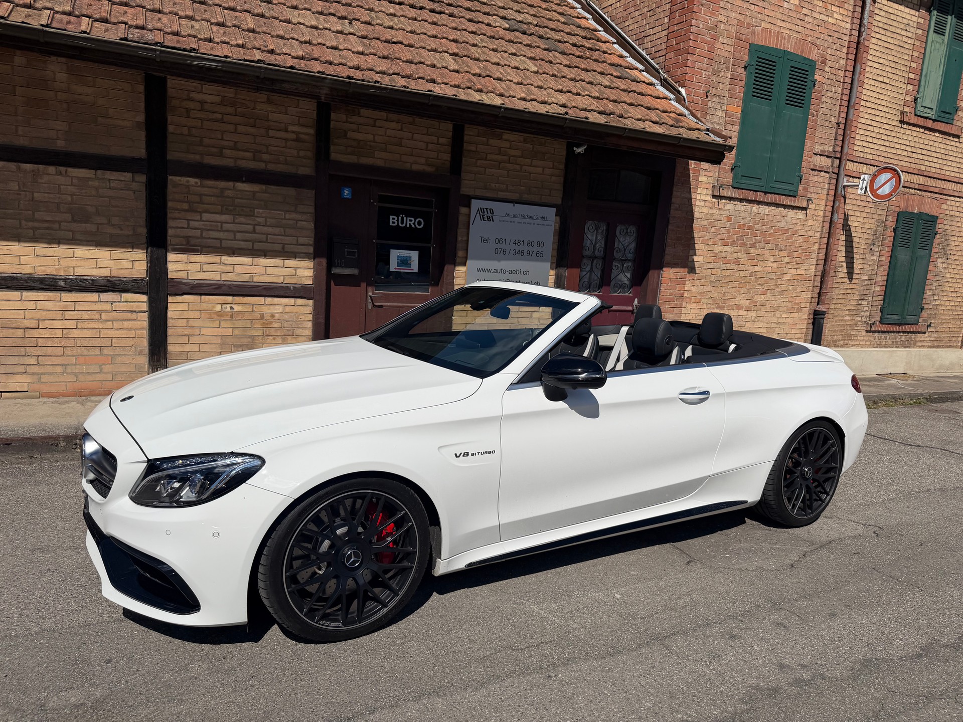 MERCEDES-BENZ C 63 S Cabriolet AMG Speedshift-image-1
