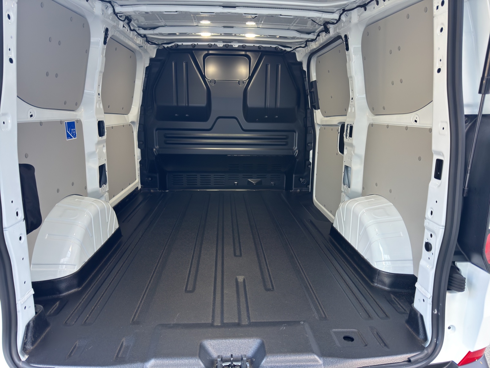 FORD Transit Custom Van 320 L1 2.0 EcoBlue 136 Trend-image-14