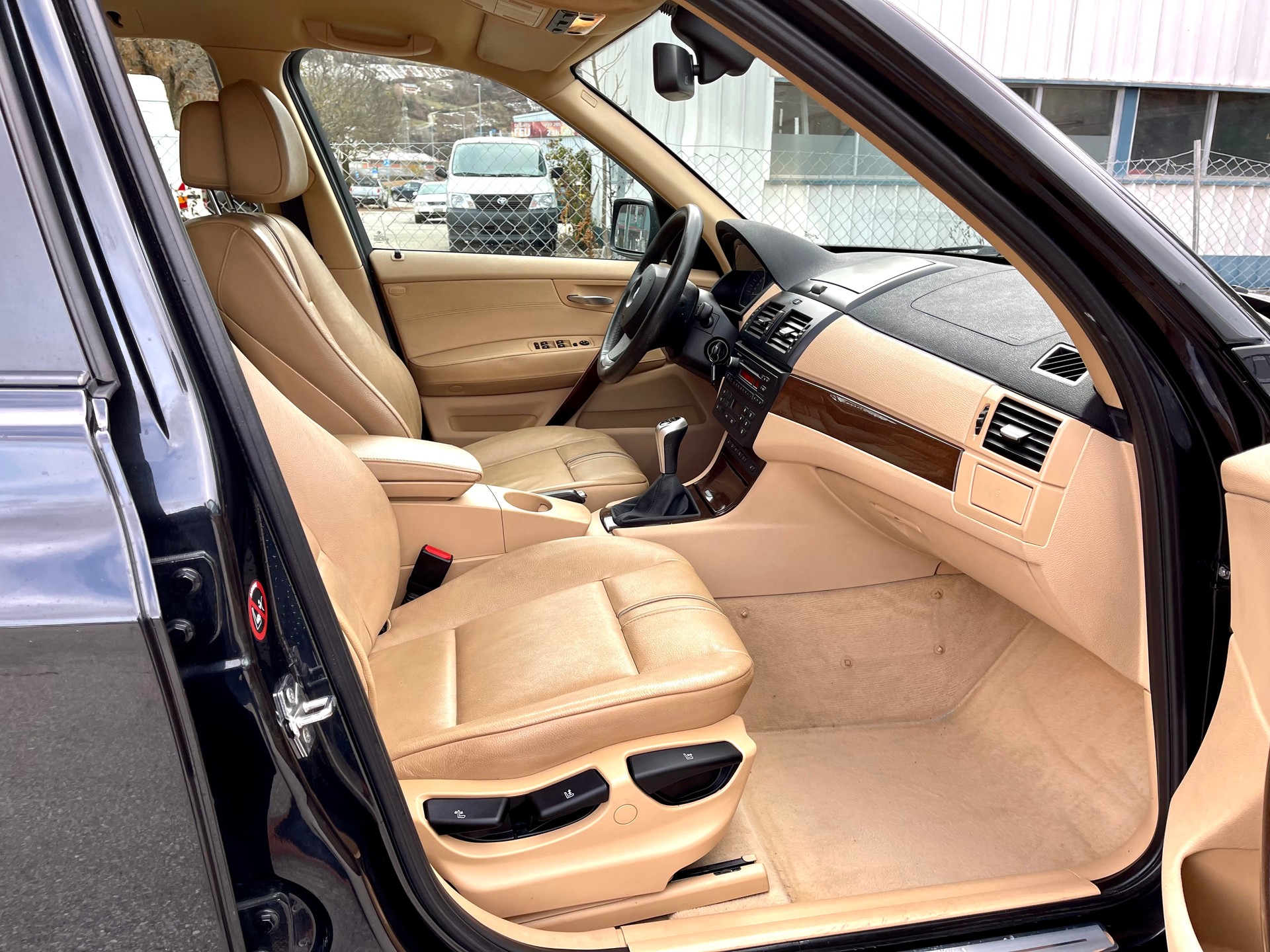 BMW X3 xDrive 20d Access-image-21