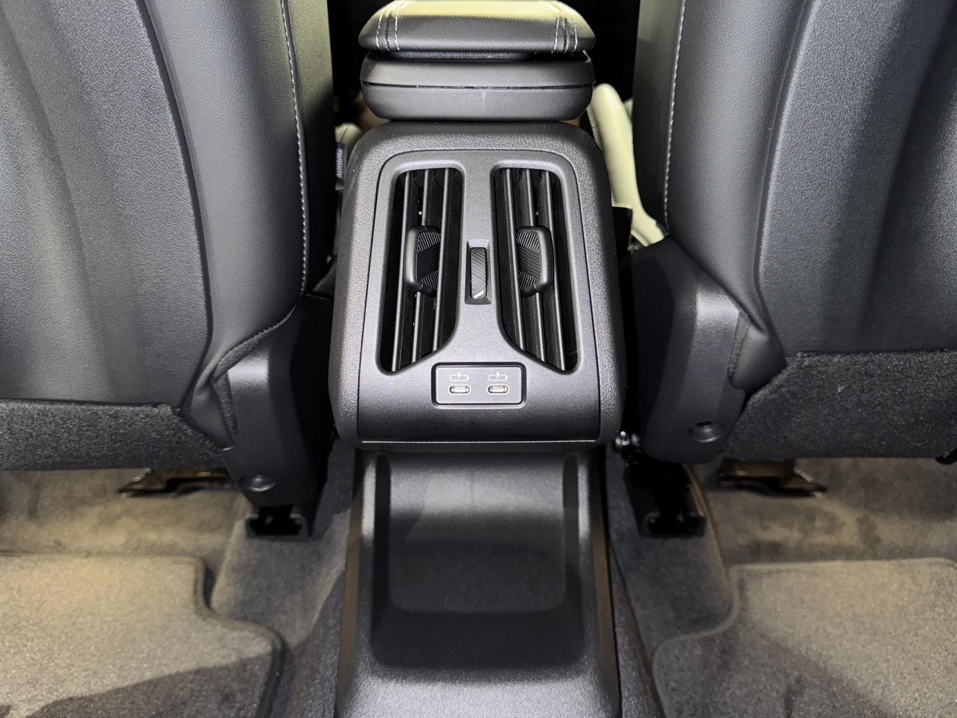 BMW X2 20i sDrive M Sport-image-9