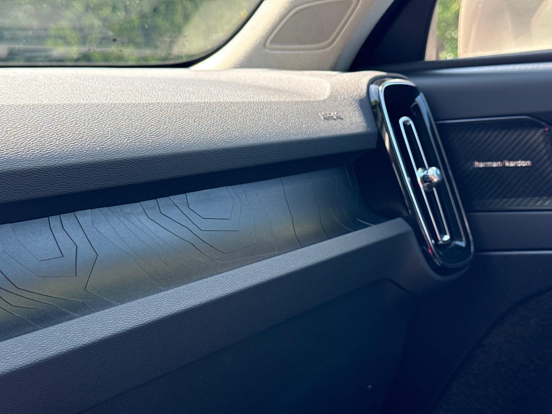 VOLVO XC40 T4 PHEV Ultimate Bright DCT-image-21