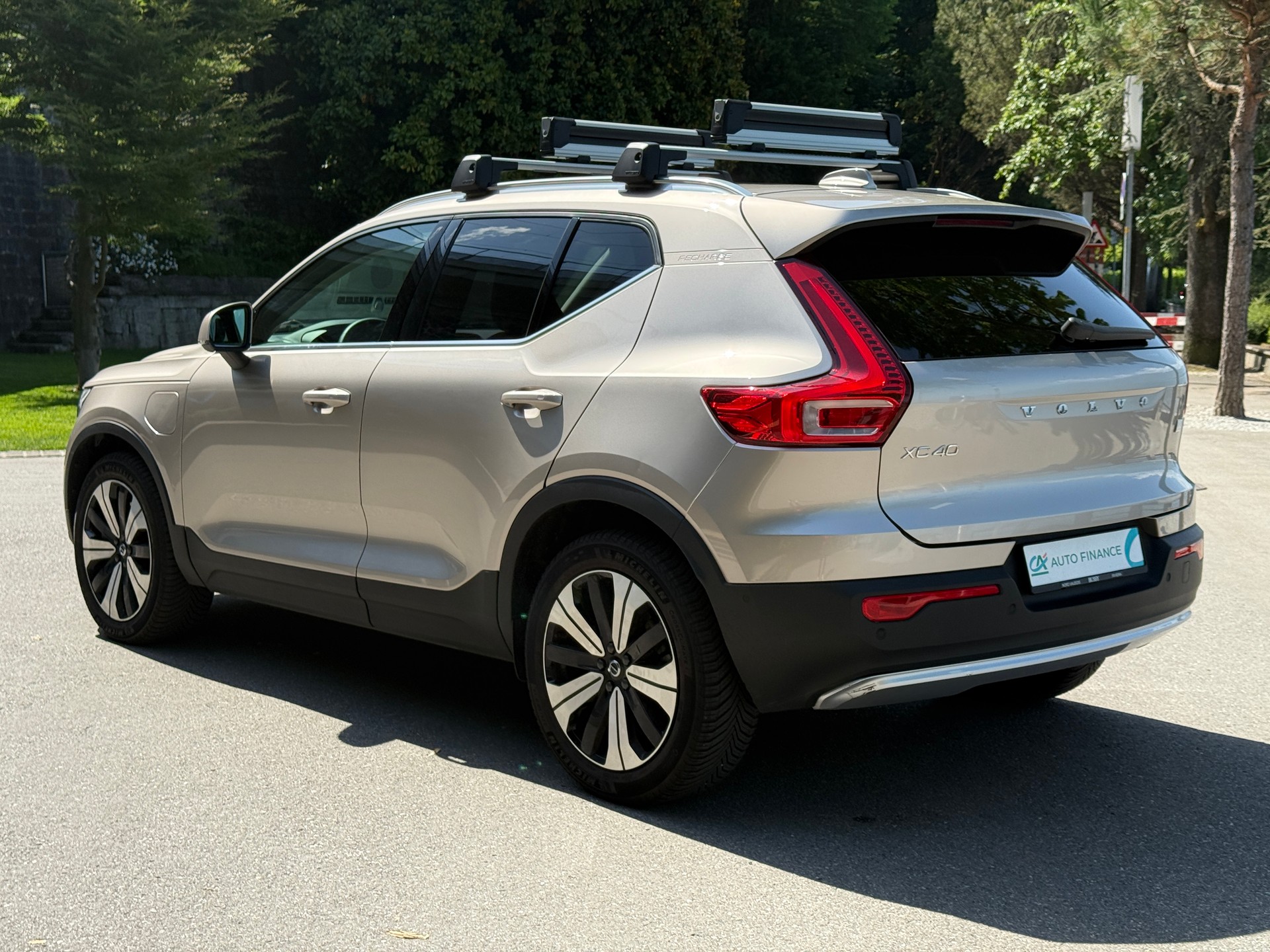 VOLVO XC40 T4 PHEV Ultimate Bright DCT-image-8