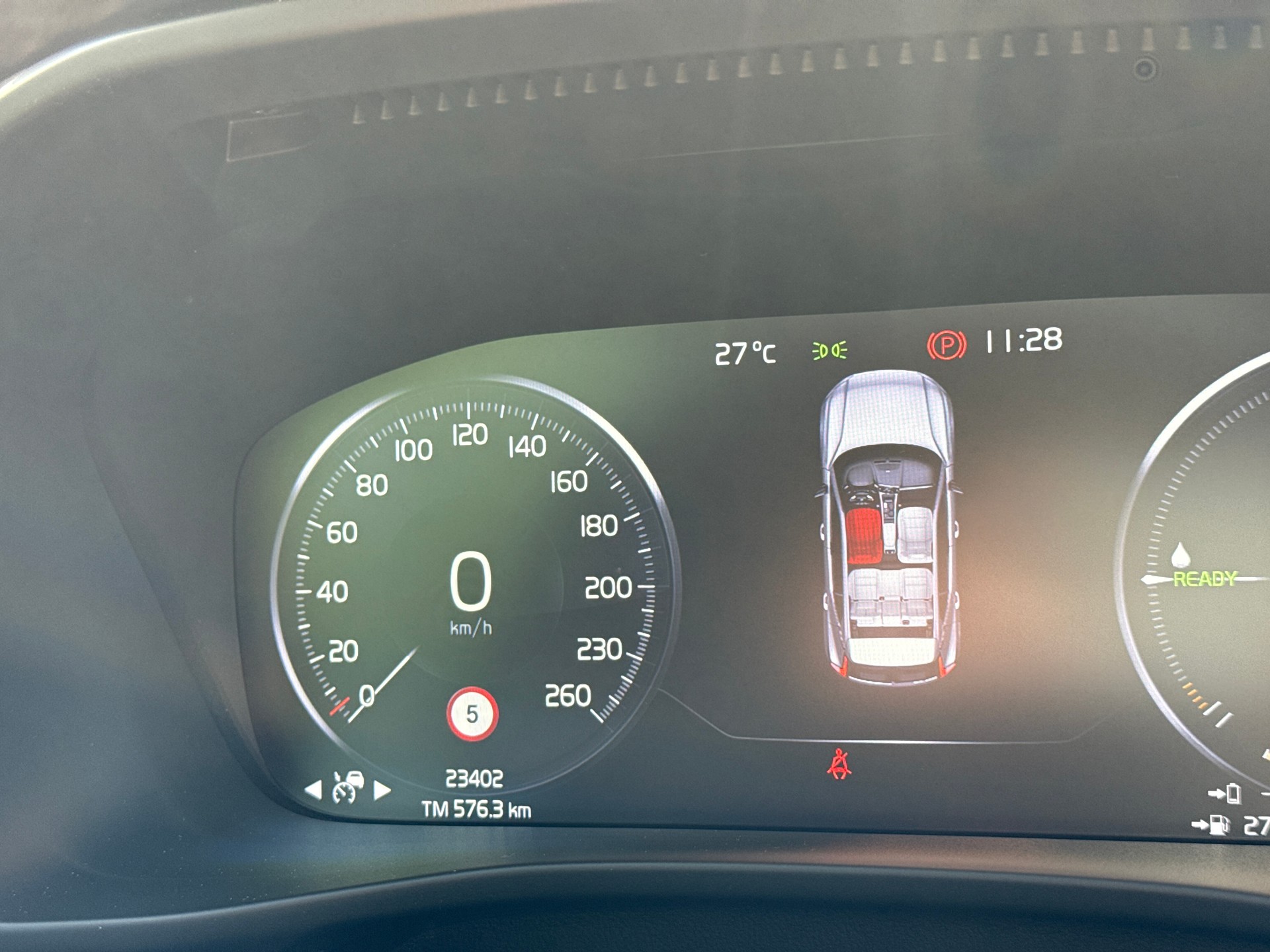 VOLVO XC40 T4 PHEV Ultimate Bright DCT-image-17