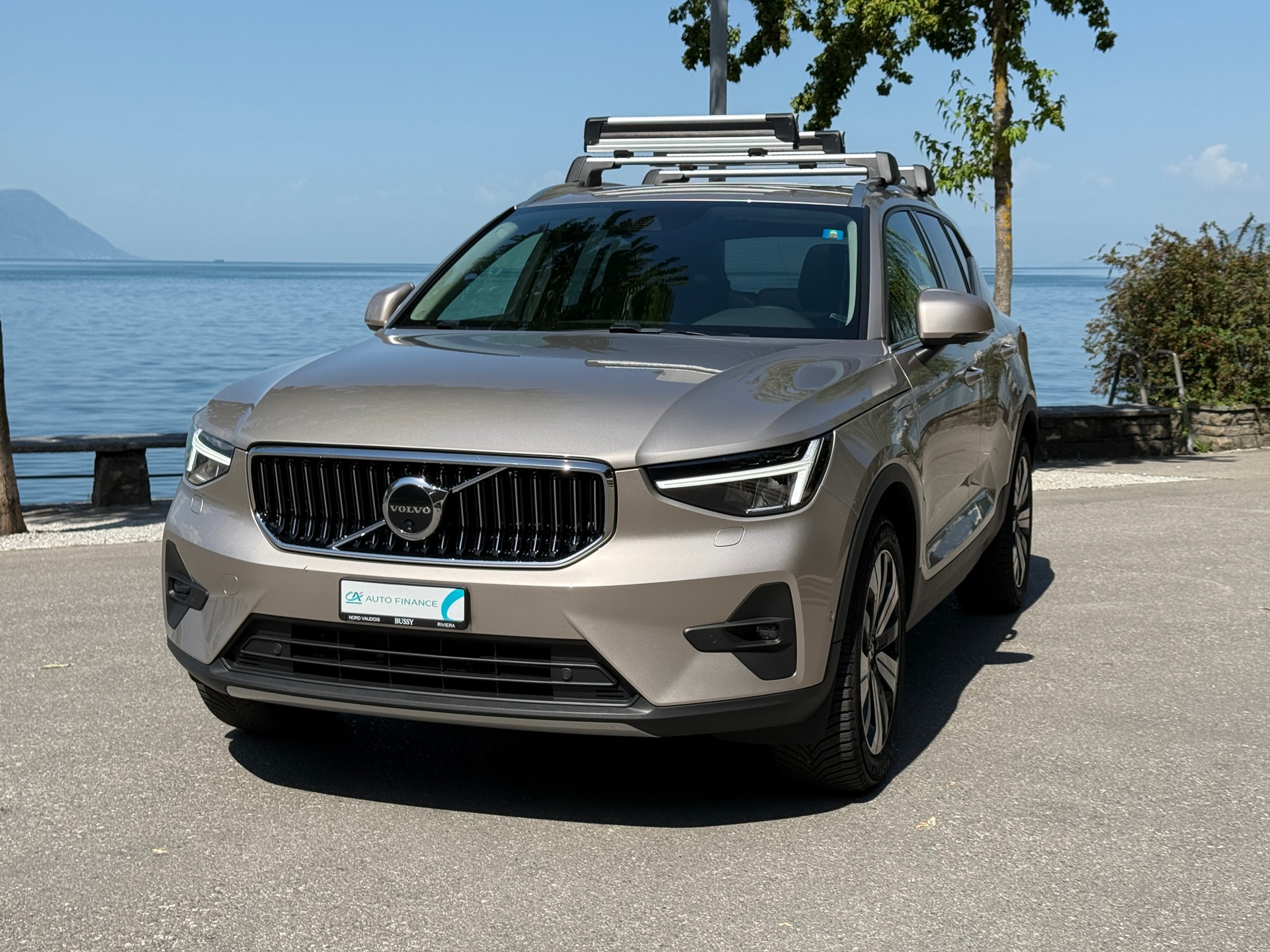 VOLVO XC40 T4 PHEV Ultimate Bright DCT-showroom-element-2