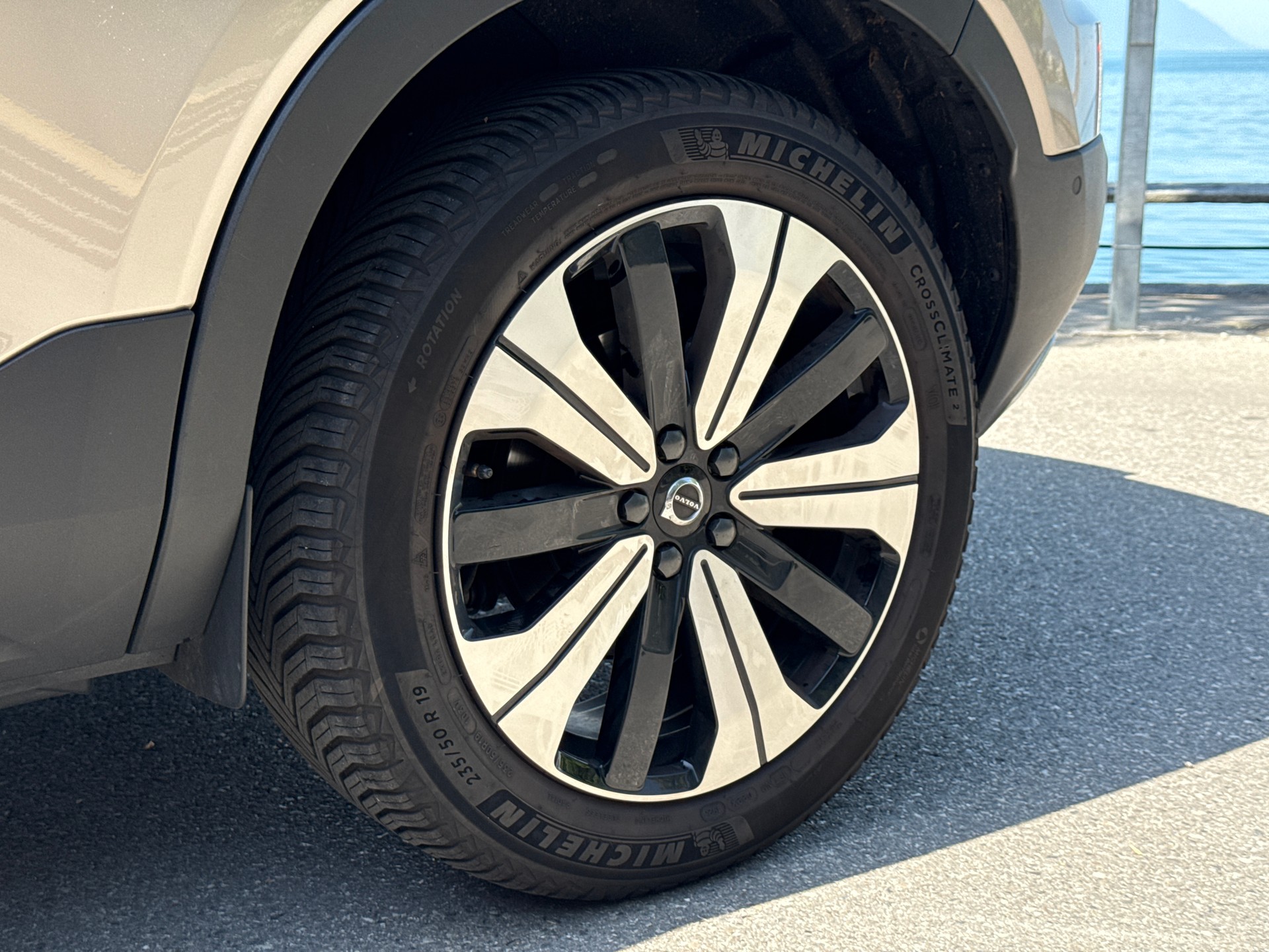 VOLVO XC40 T4 PHEV Ultimate Bright DCT-image-10