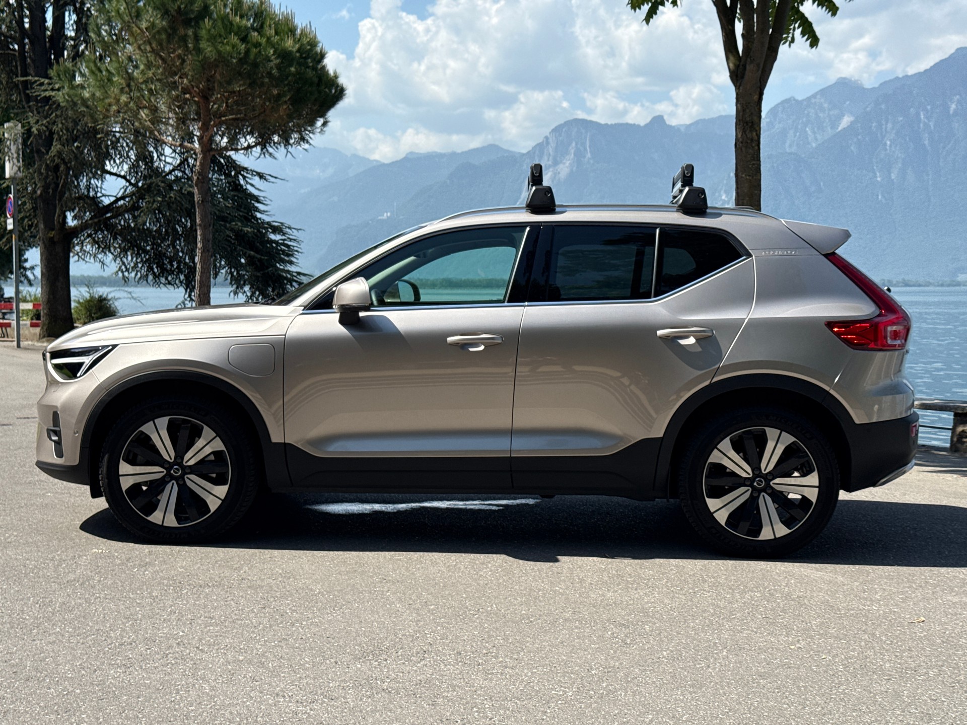 VOLVO XC40 T4 PHEV Ultimate Bright DCT-image-7