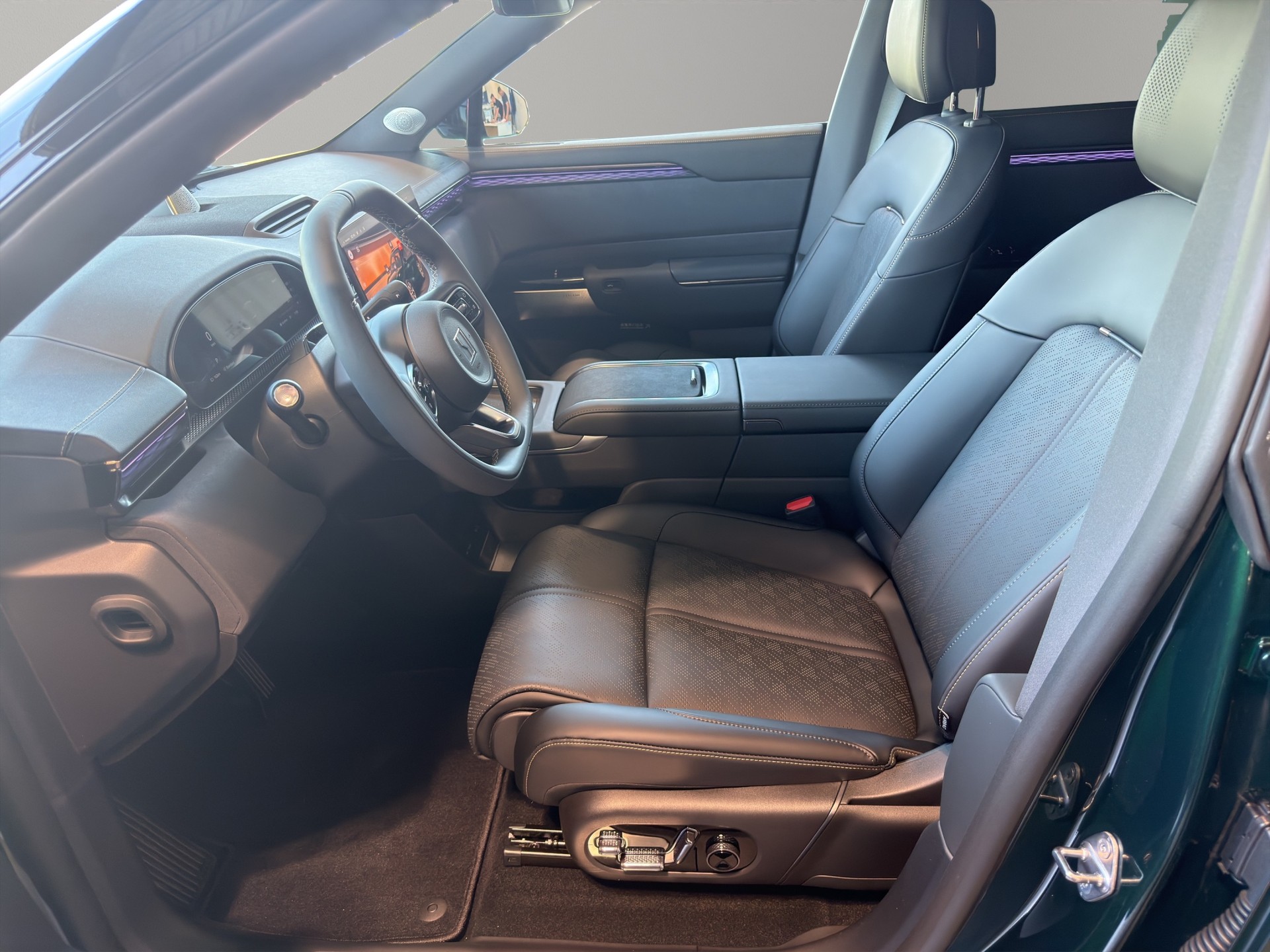 ZEEKR 7X Privilege AWD-showroom-element-1