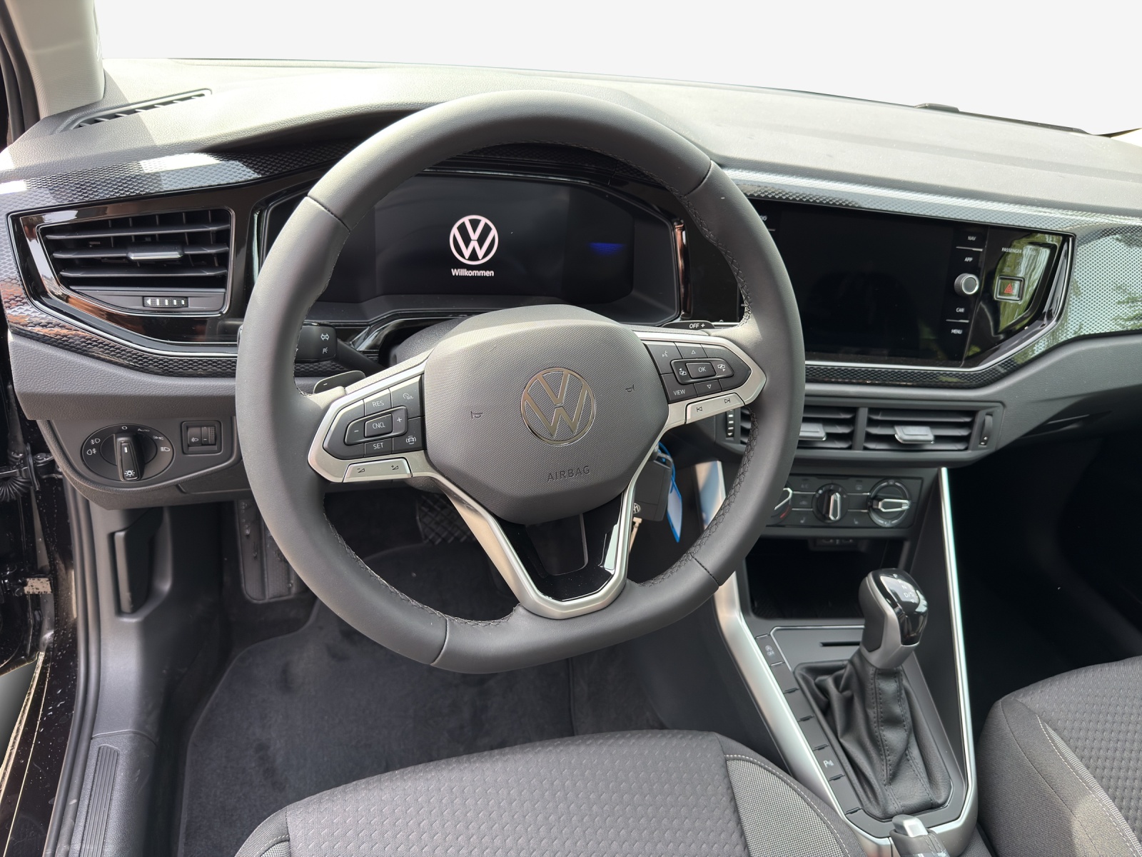 VW Polo 1.0 TSI Life DSG-image-9