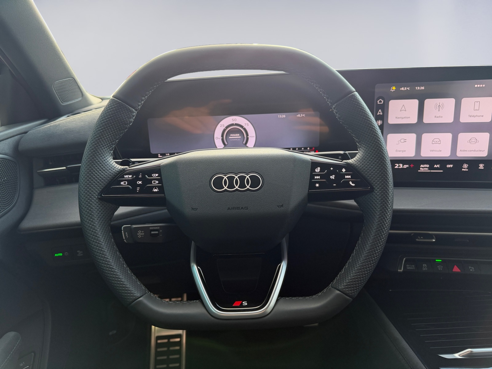 AUDI Q3 Sportback e-hybrid 200 kW S tronig-image-9