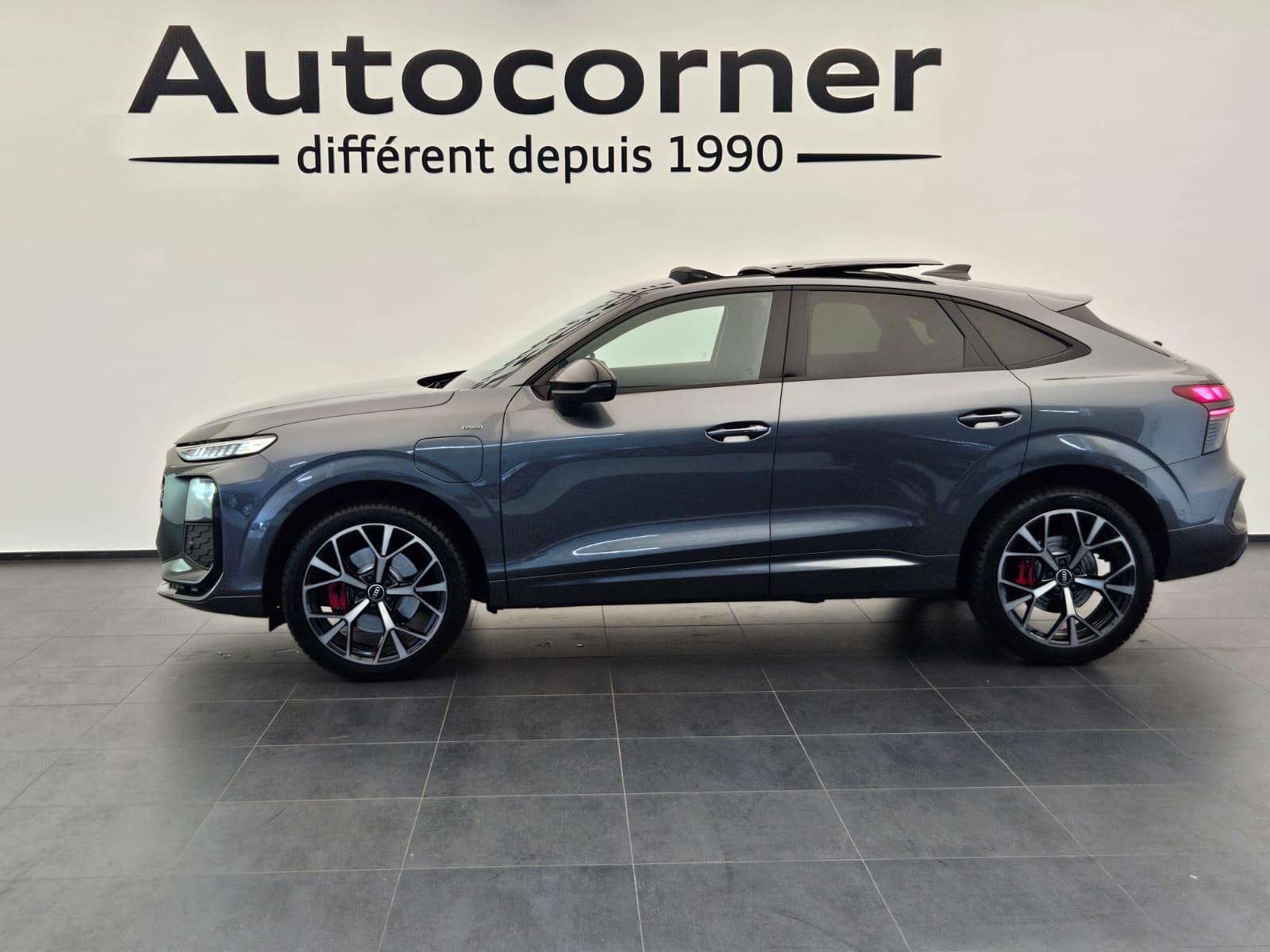 AUDI Q3 Sportback e-hybrid 200 kW S tronig-image-1