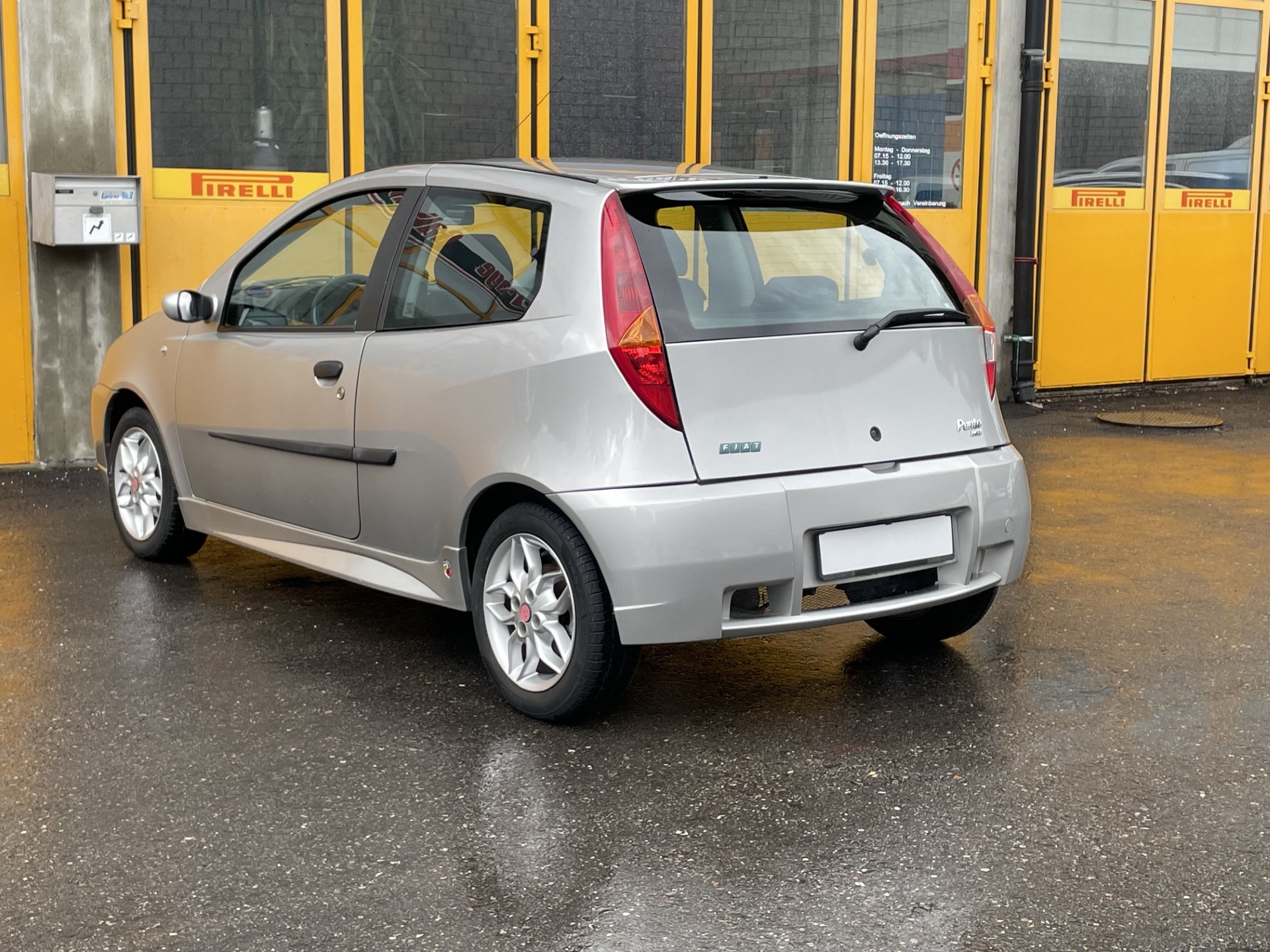FIAT Punto 1.8 16V Abarth HGT-image-3