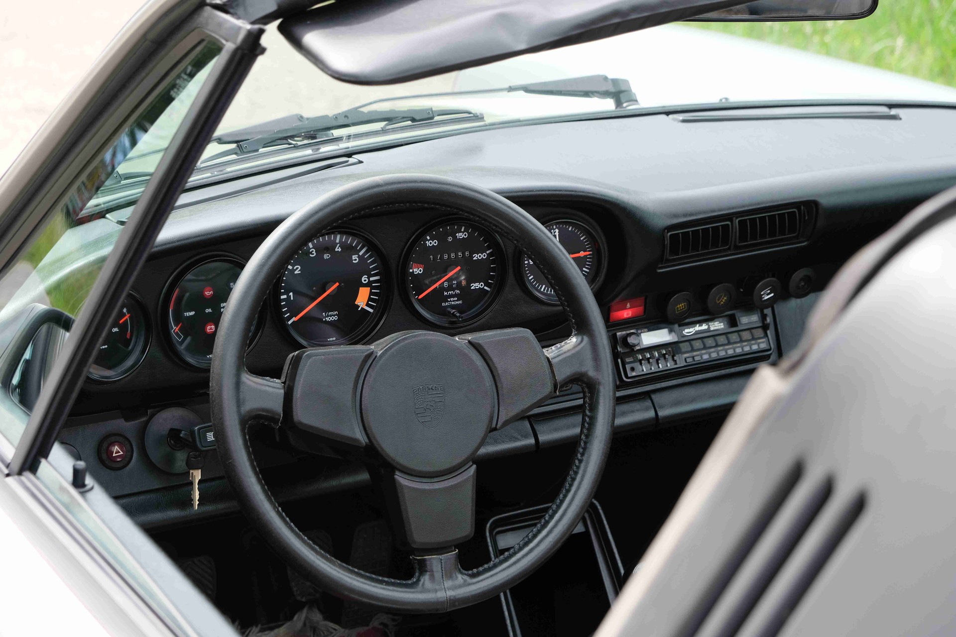 PORSCHE SC Targa-image-3