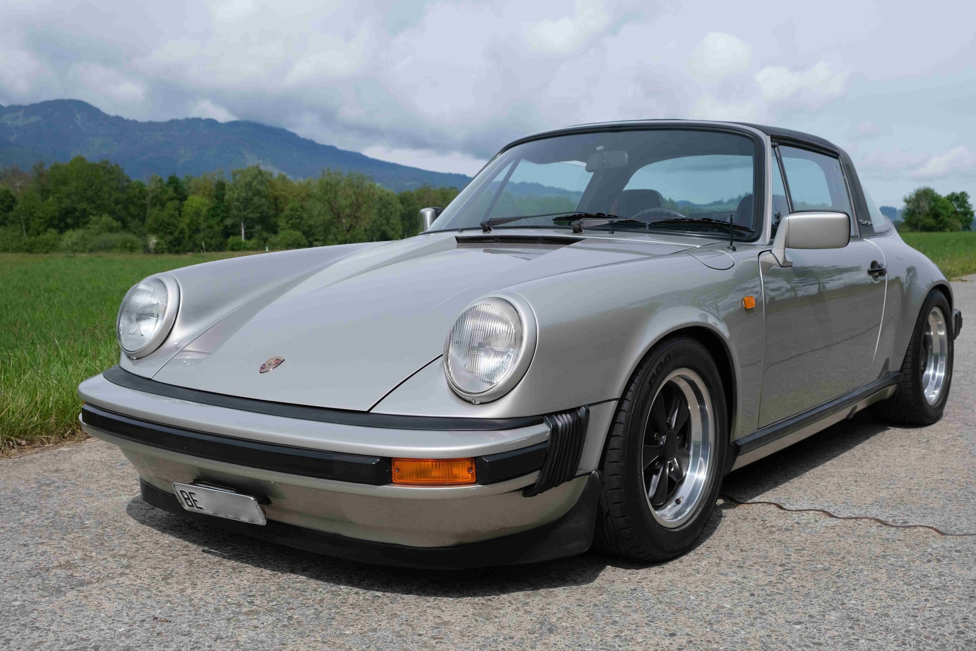 PORSCHE SC Targa-image-1