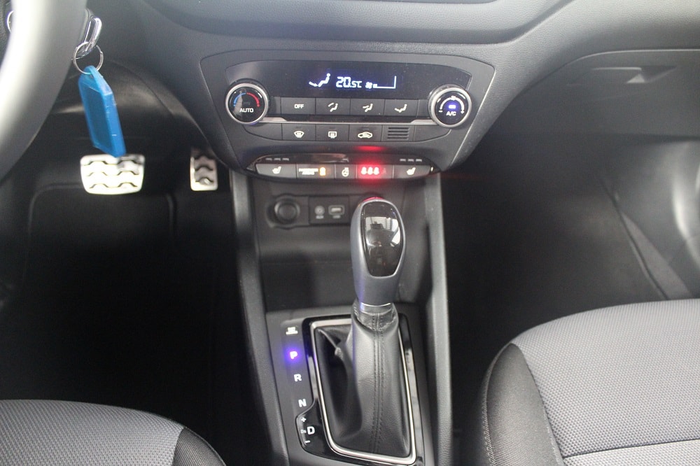 HYUNDAI i20 1.0 T-GDi Amplia-image-10