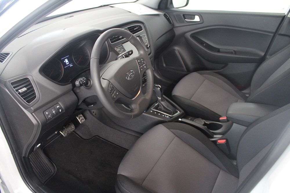 HYUNDAI i20 1.0 T-GDi Amplia-image-8