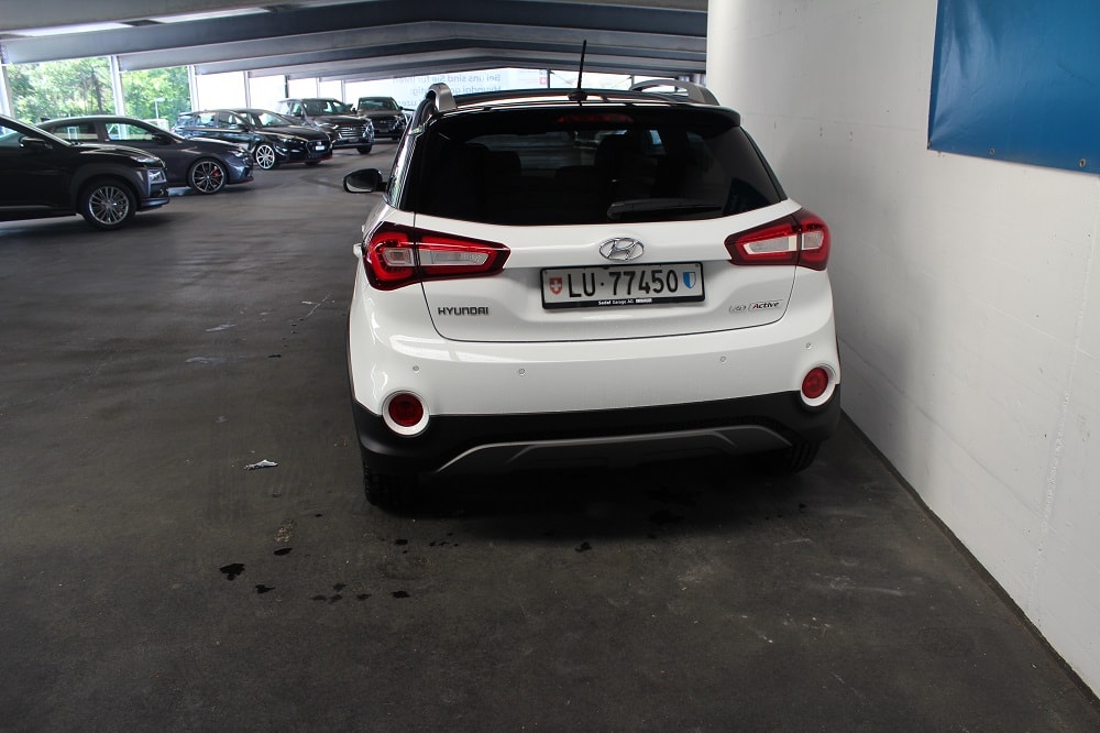 HYUNDAI i20 1.0 T-GDi Amplia-image-5