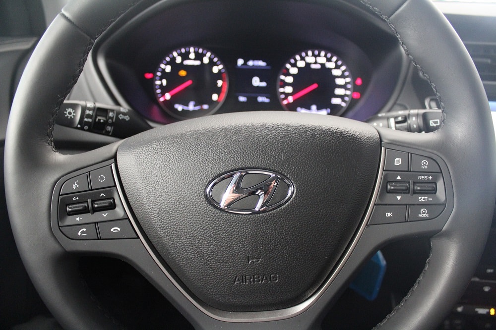 HYUNDAI i20 1.0 T-GDi Amplia-image-9