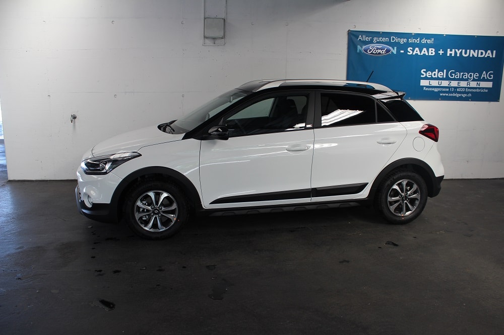 HYUNDAI i20 1.0 T-GDi Amplia-image-2